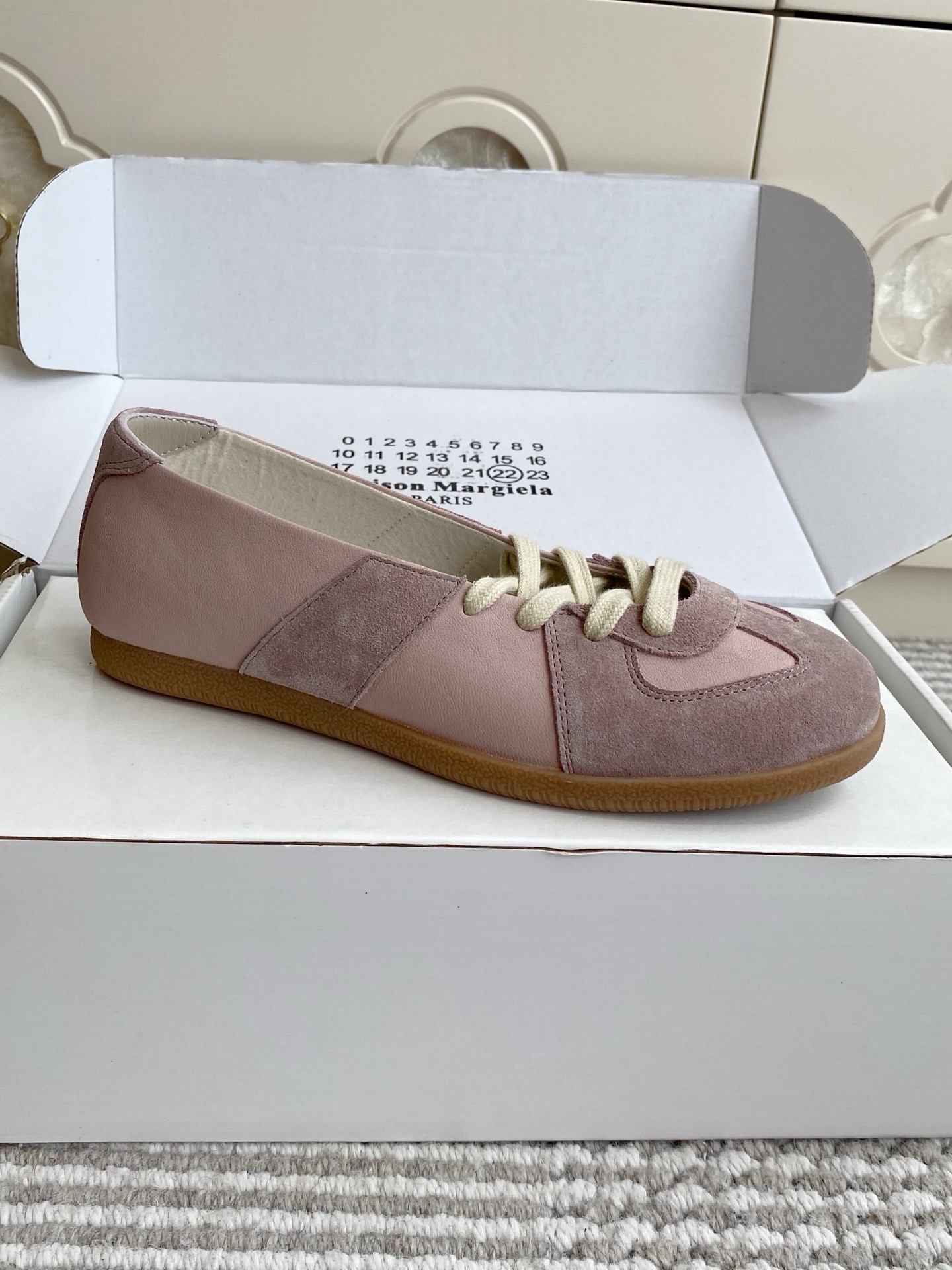 Кроссовки-балетки женские MM6 Maison Margiela розового цвета