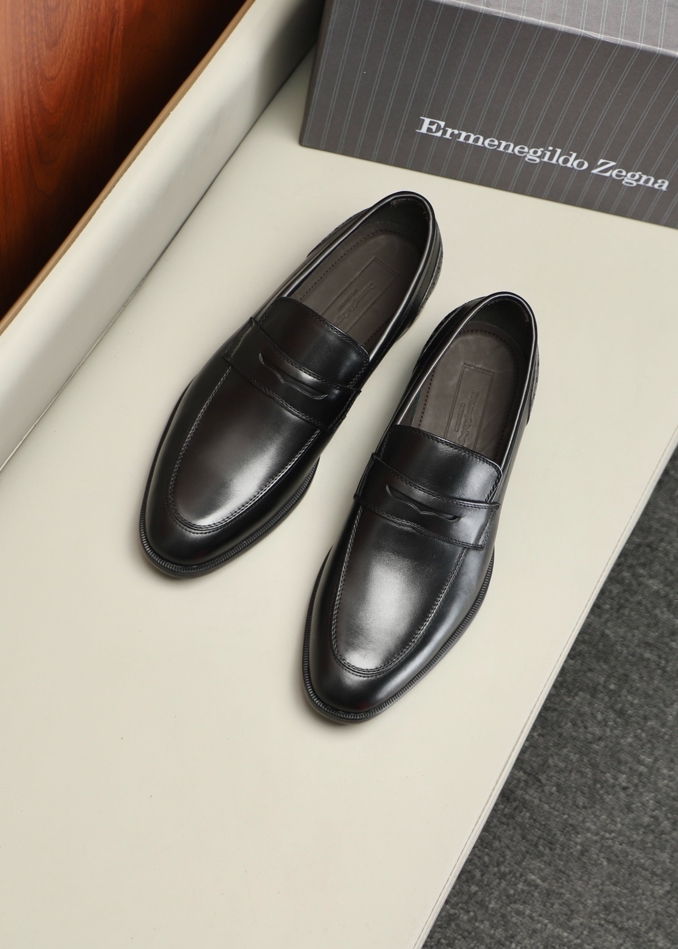 Лоферы мужские Zegna Slip On из натуральной кожи чёрного цвета