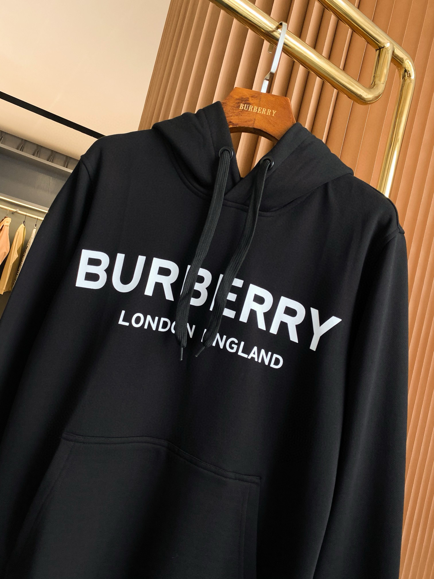 Худи унисекс в стиле Burberry из плотного флиса чёрного цвета