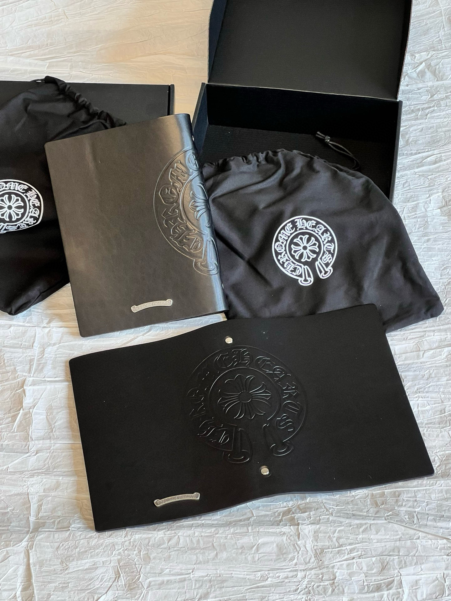 Папка для документов Chrome Hearts из натуральной кожи черного цвета