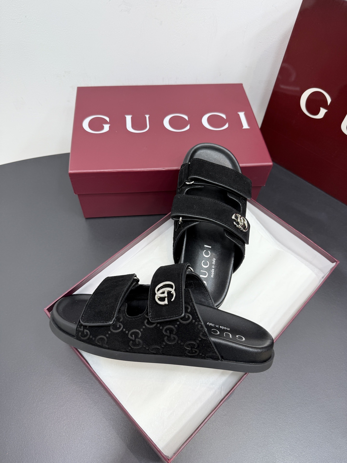 Сандалии женские в стиле Gucci GG чёрного цвета