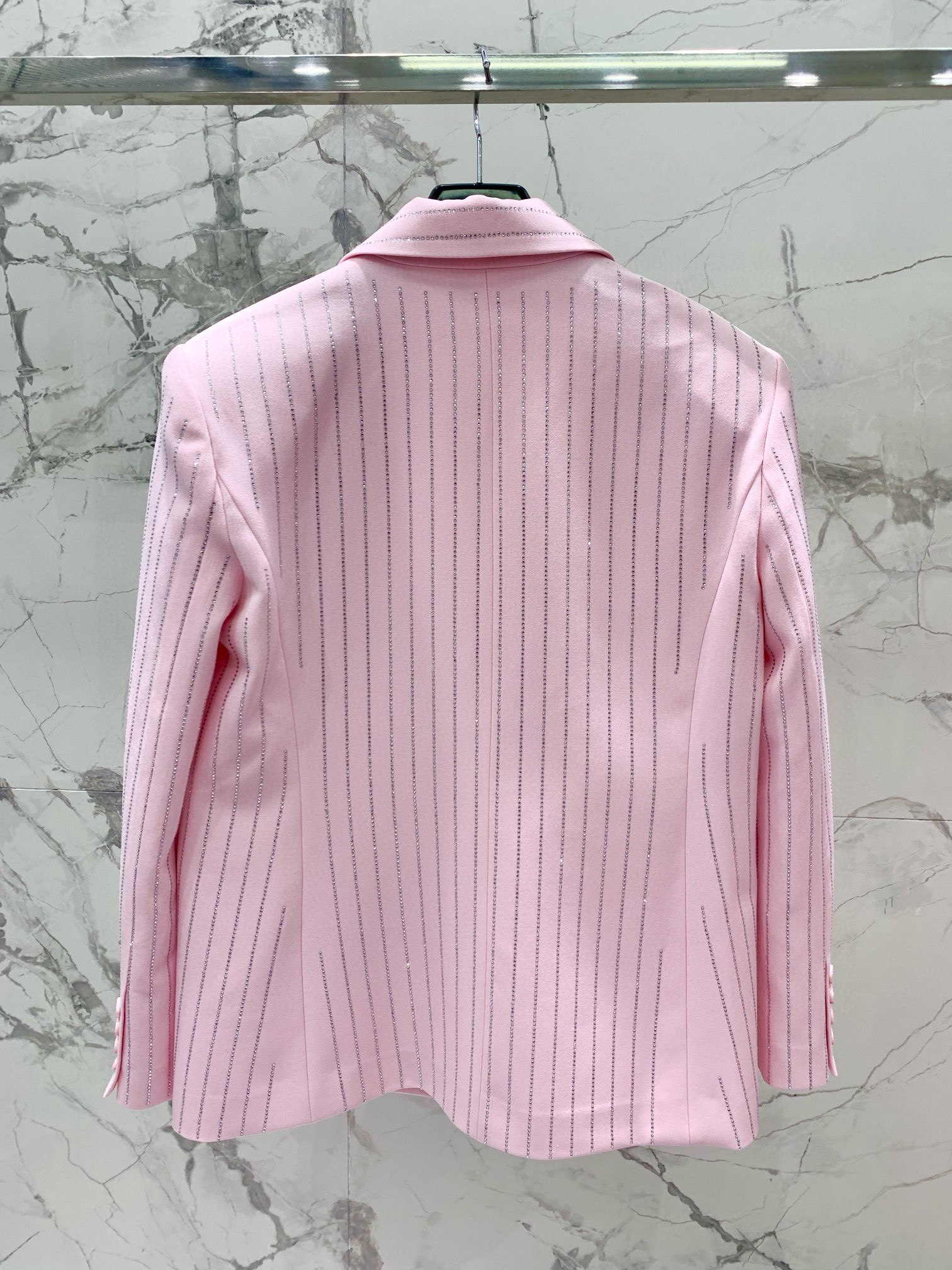 Костюм женский The Attic с кристаллами цвета вишнёвого цветения