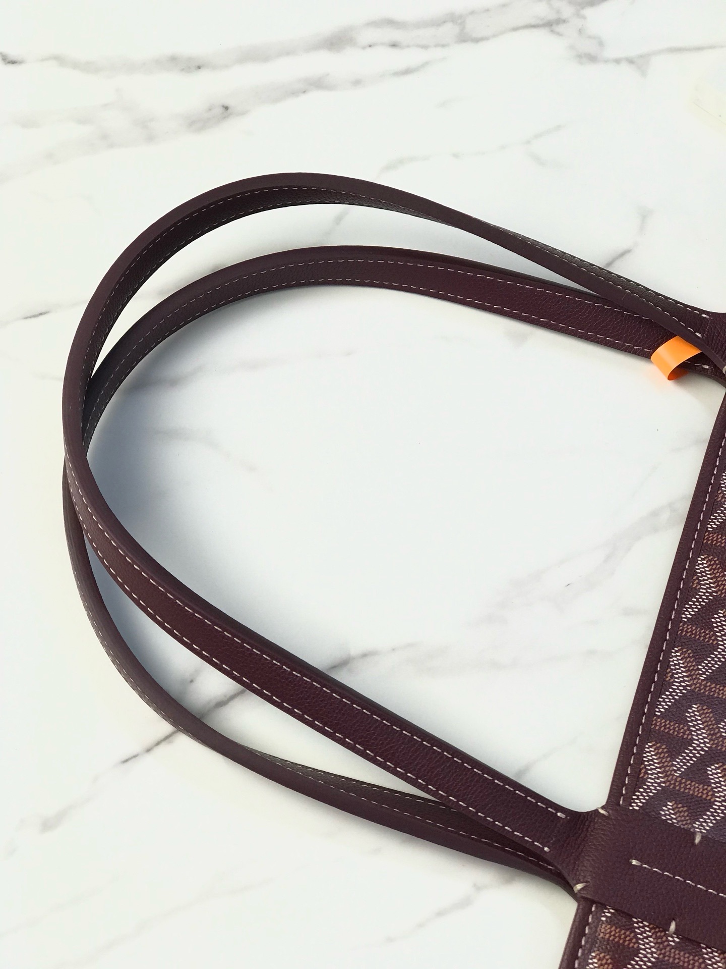 Сумка женская Goyard Artois GM бордового цвета