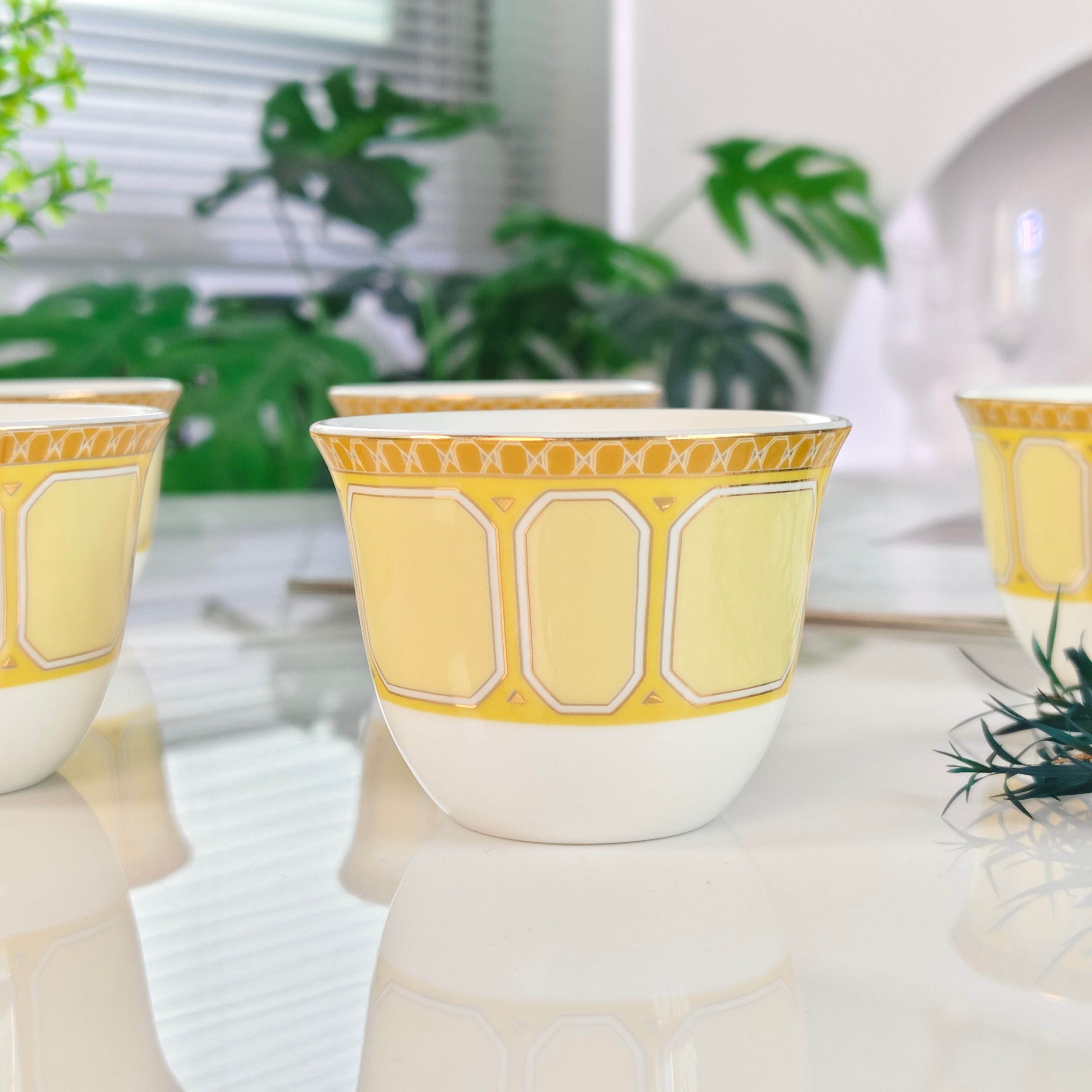 Чайный набор  в стиле Swarovski x Rosenthal из керамики жёлтого цвета