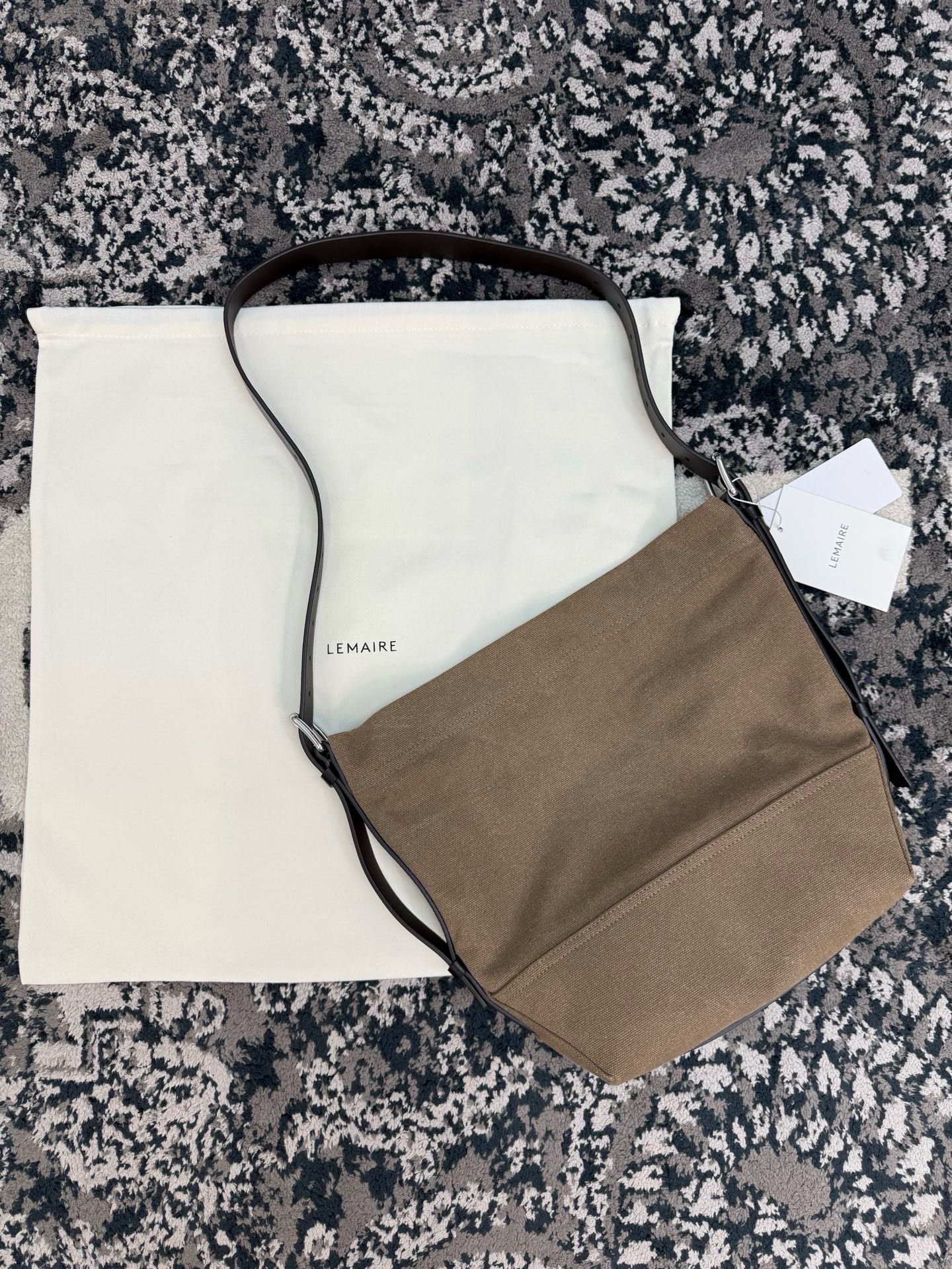 Сумка женская в стиле Lemaire Small Tote цвета хаки