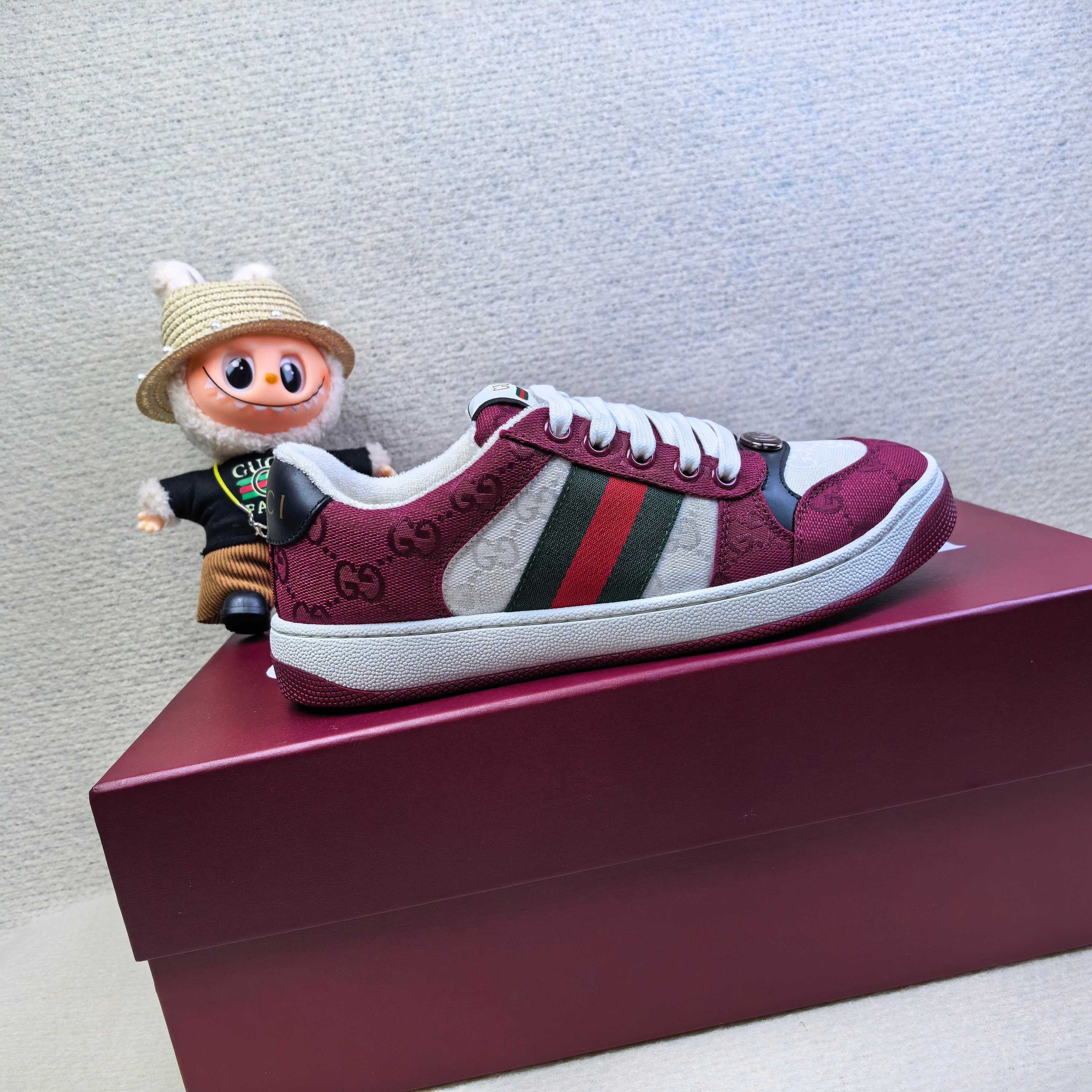 Кроссовки унисекс в стиле Gucci комбинированного цвета