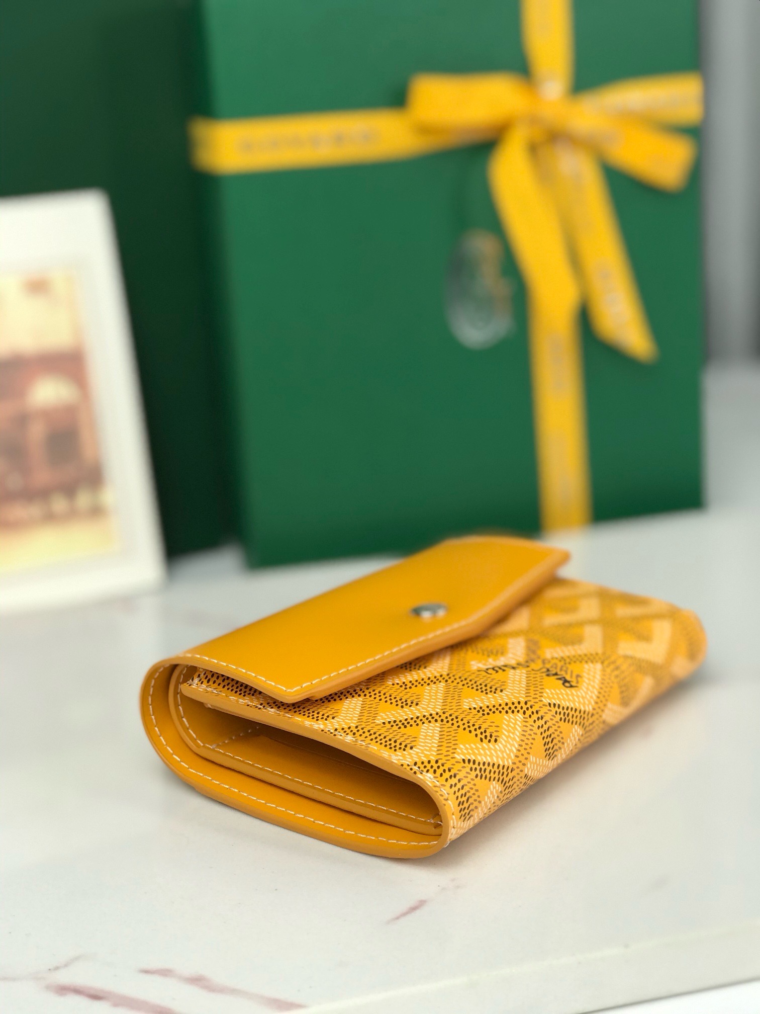Кошелёк Goyard Saint-Gabriel жёлтого цвета