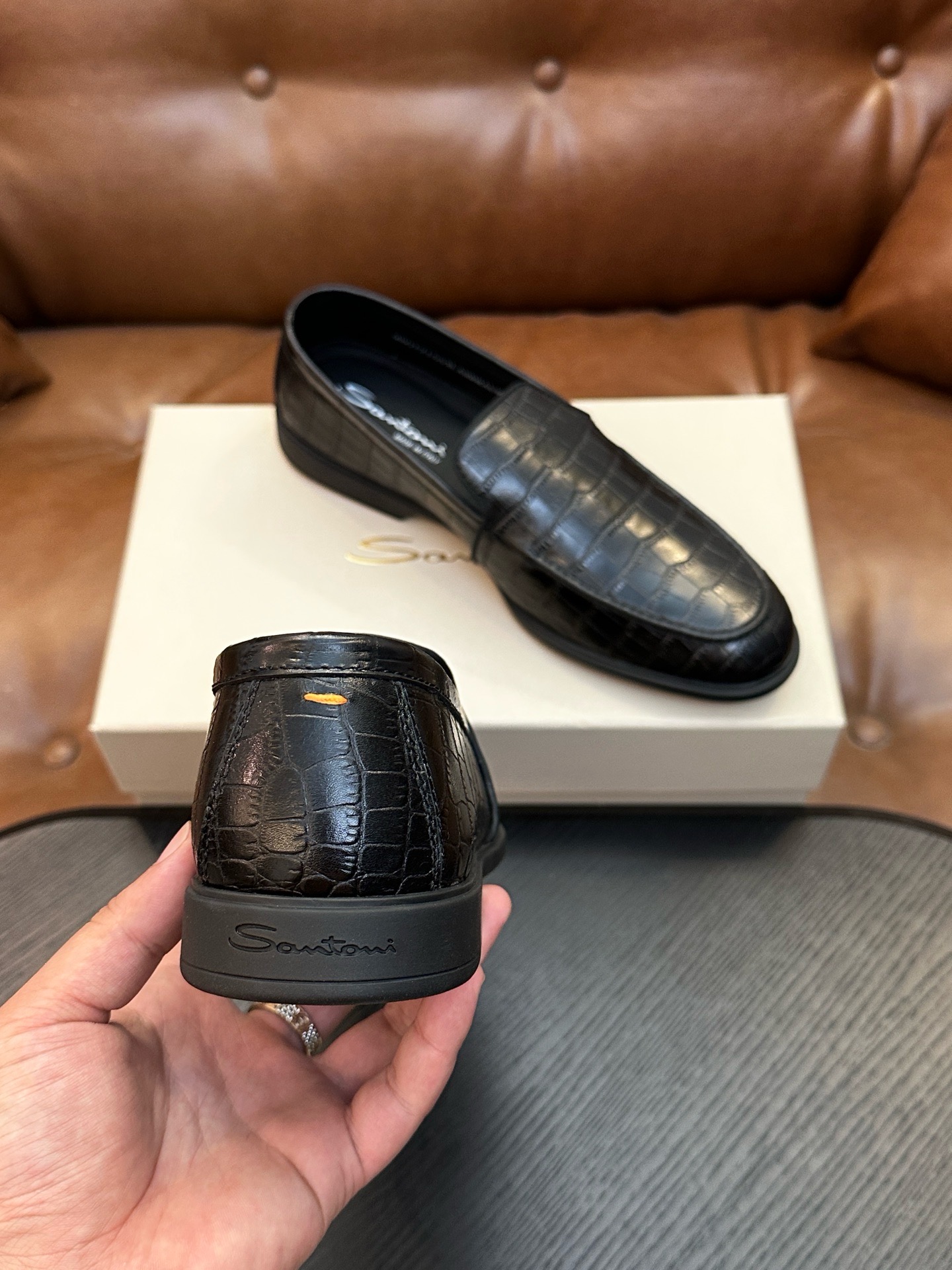 Лоферы мужские в стиле Santoni с тиснением чёрного цвета