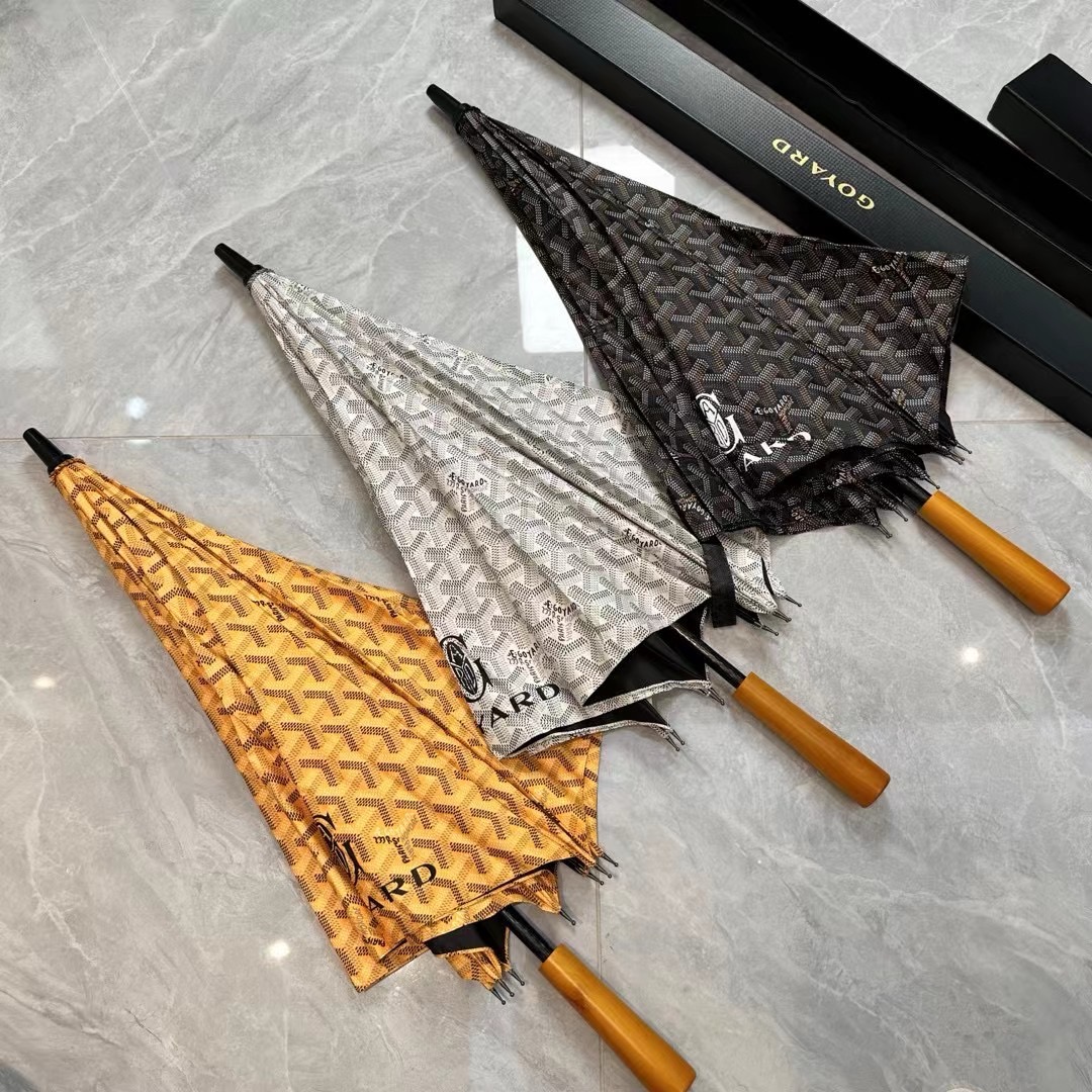 Зонт Goyard с деревянной ручкой