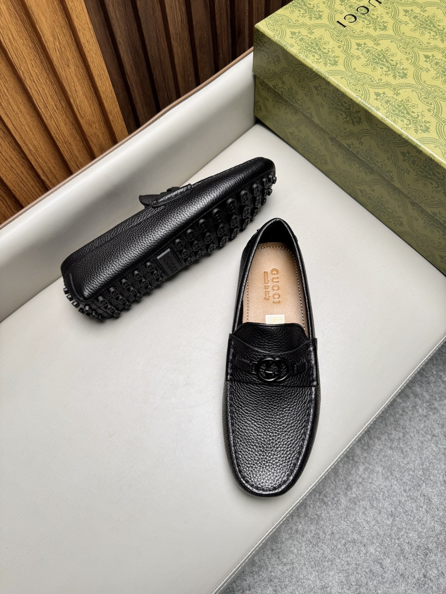 Мокасины мужские в стиле Gucci Driver черного цвета