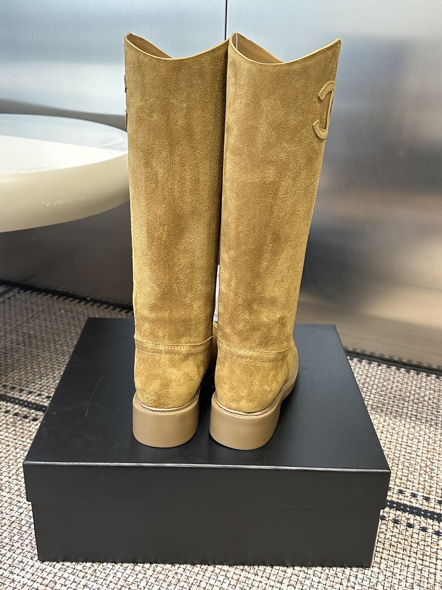 Сапоги женские Chanel High Boots коричневого цвета