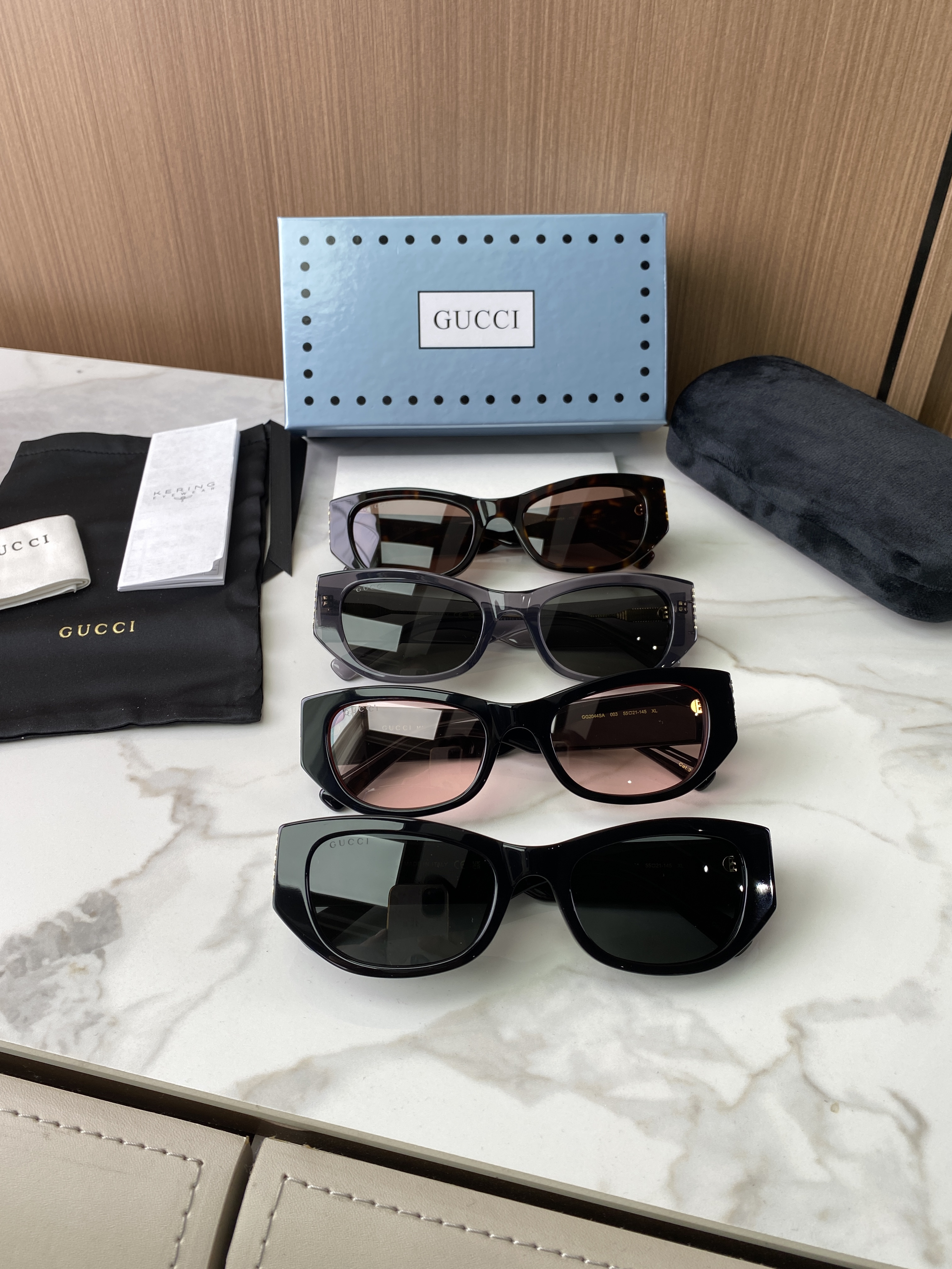 Очки солнцезащитные унисекс в стиле Gucci в массивной оправе прямоугольной формы