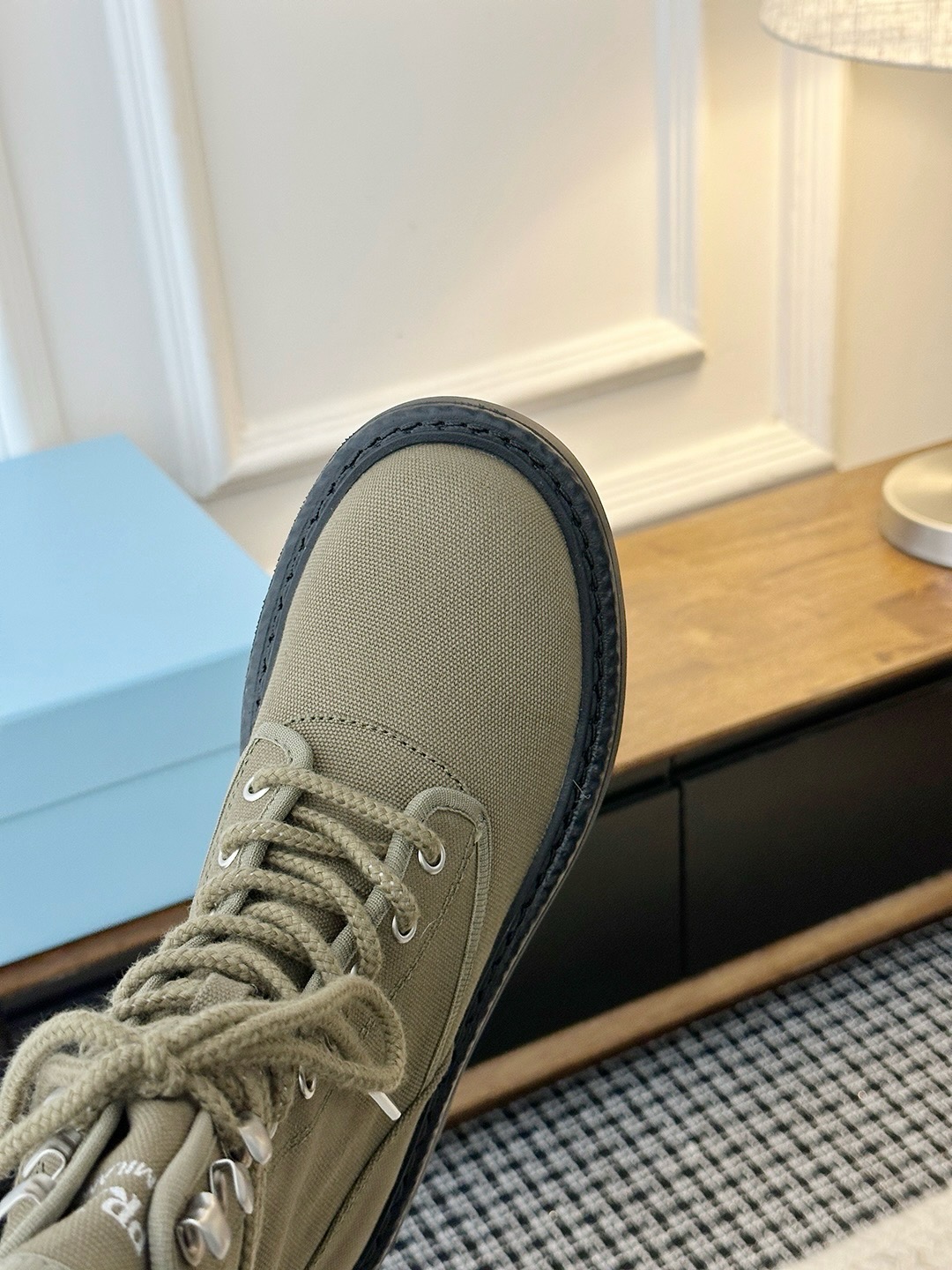 Ботинки женские Prada Canvas Combat Boot цвета хаки