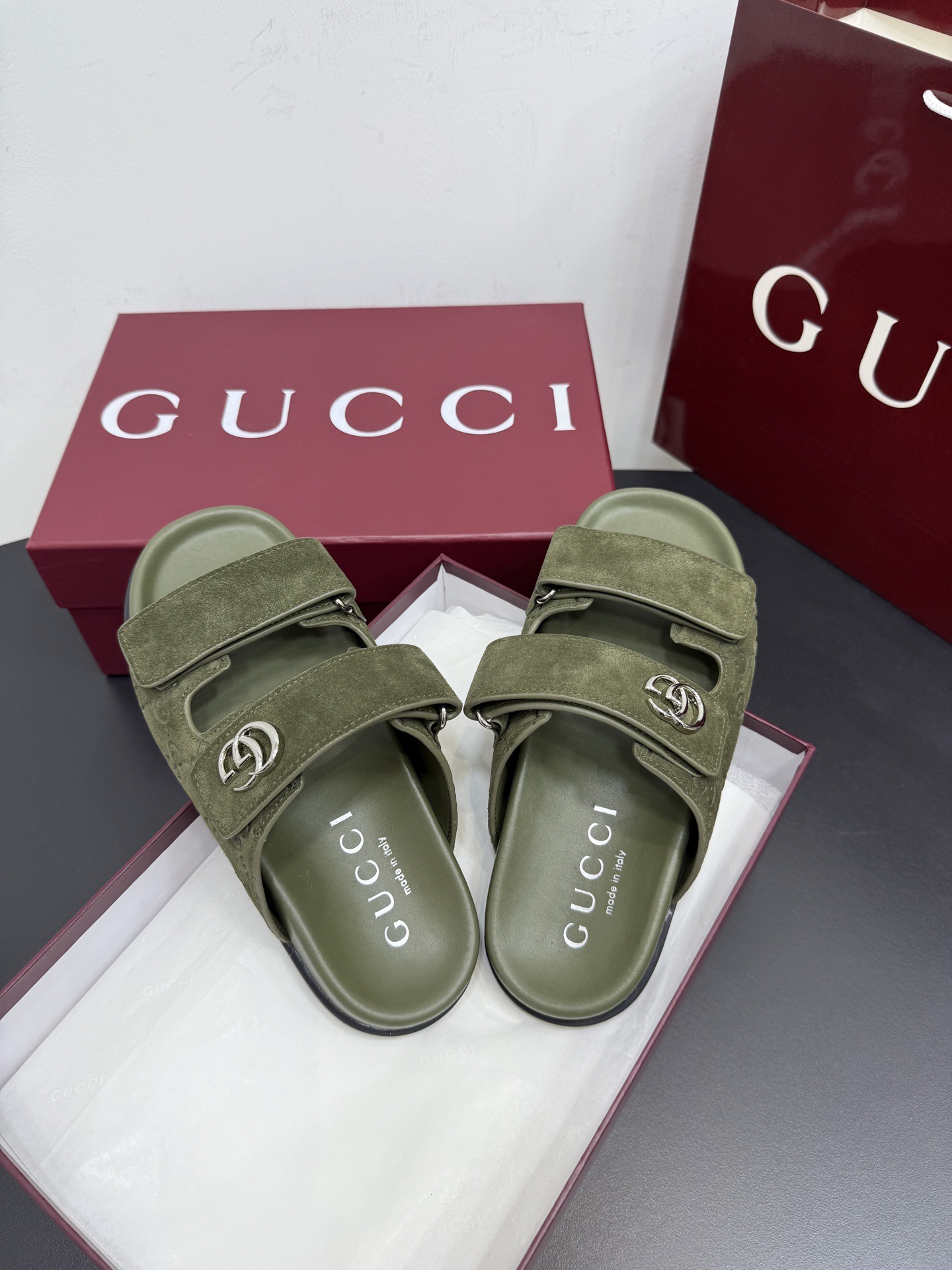 Сандалии женские в стиле Gucci GG оливкового цвета