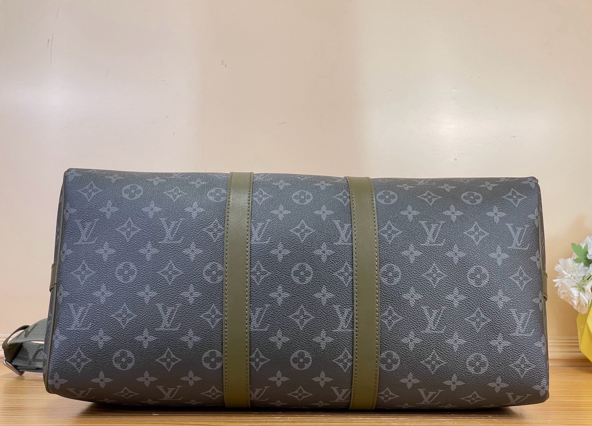 Сумка дорожная мужская Louis Vuitton Keepall Bandoulière 45 чёрно-зелёного цвета