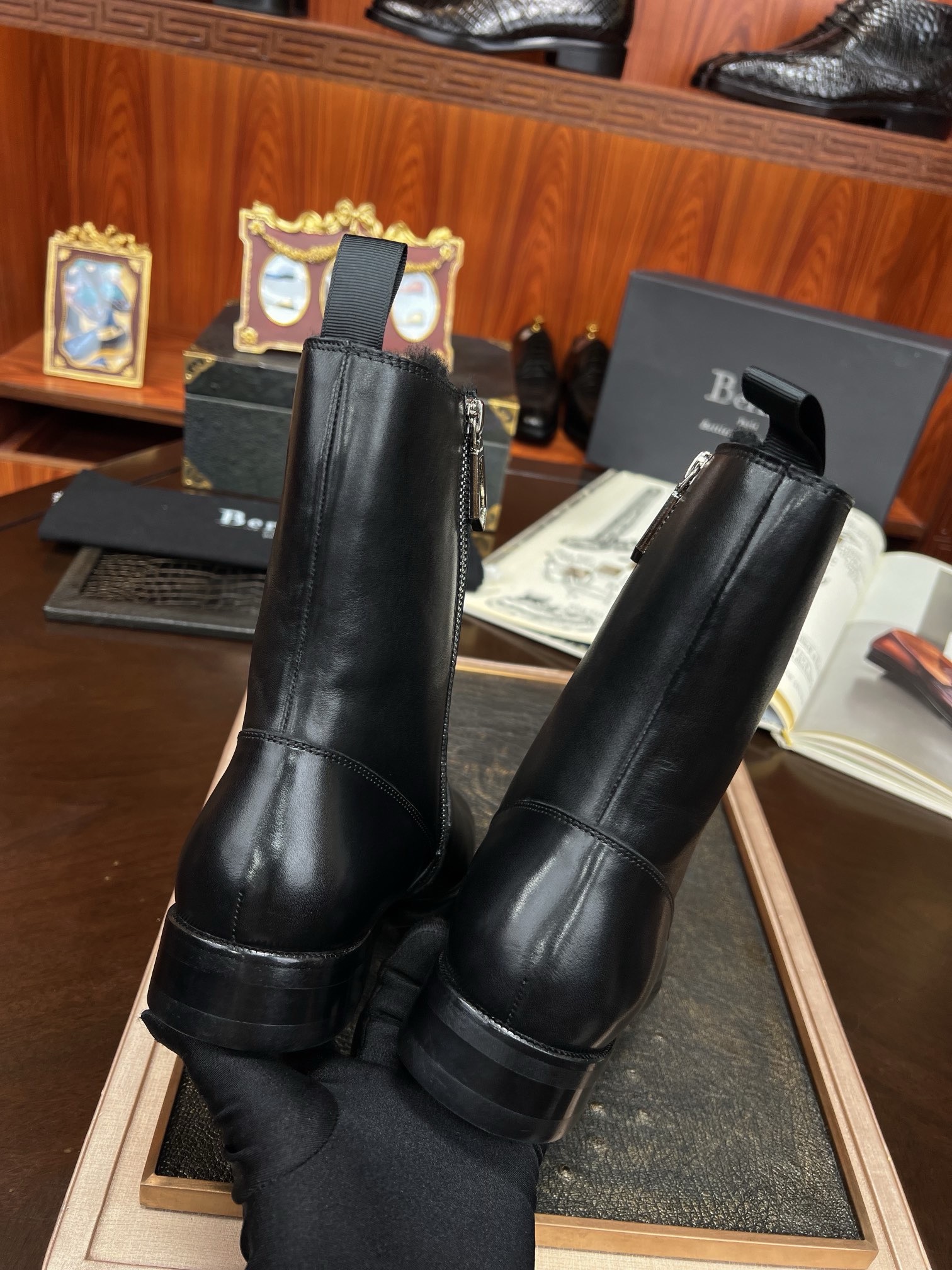 Полусапоги мужские Berluti чёрного цвета