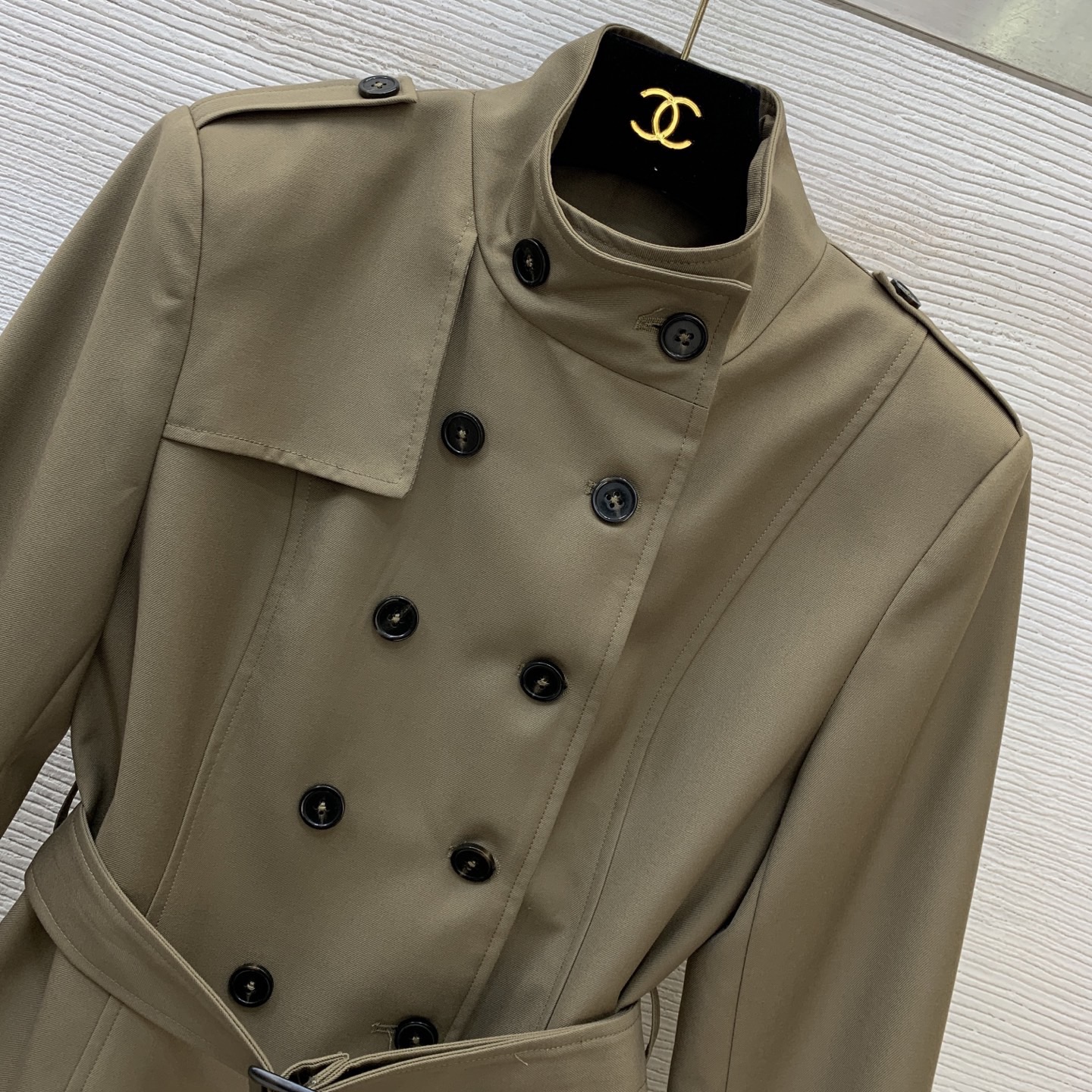 Костюм женский Christian Dior цвета хаки