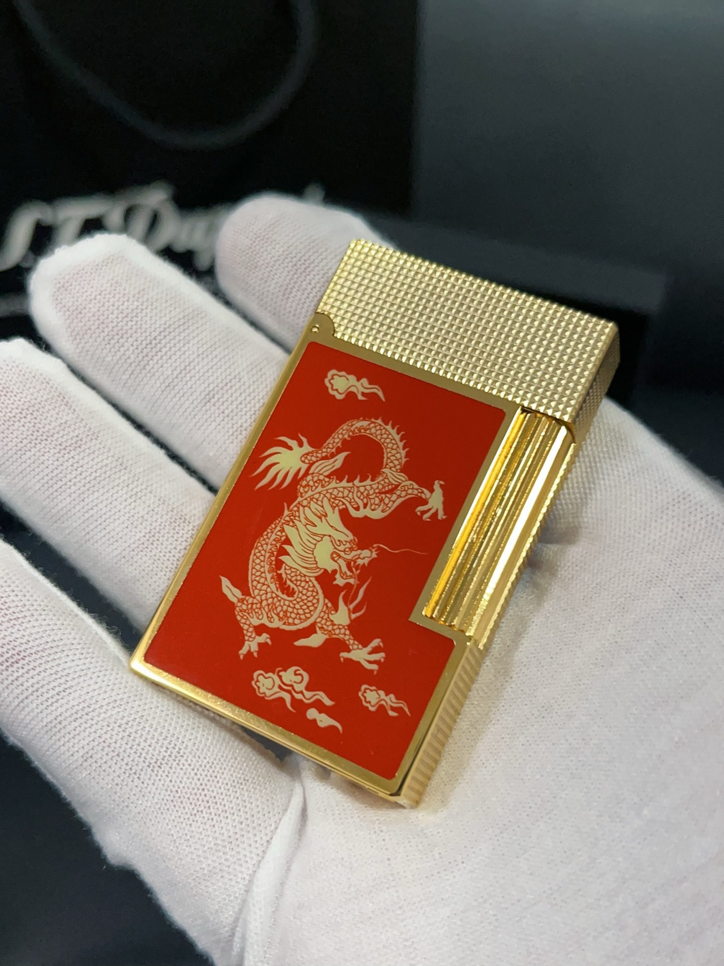 Зажигалка S.T. Dupont