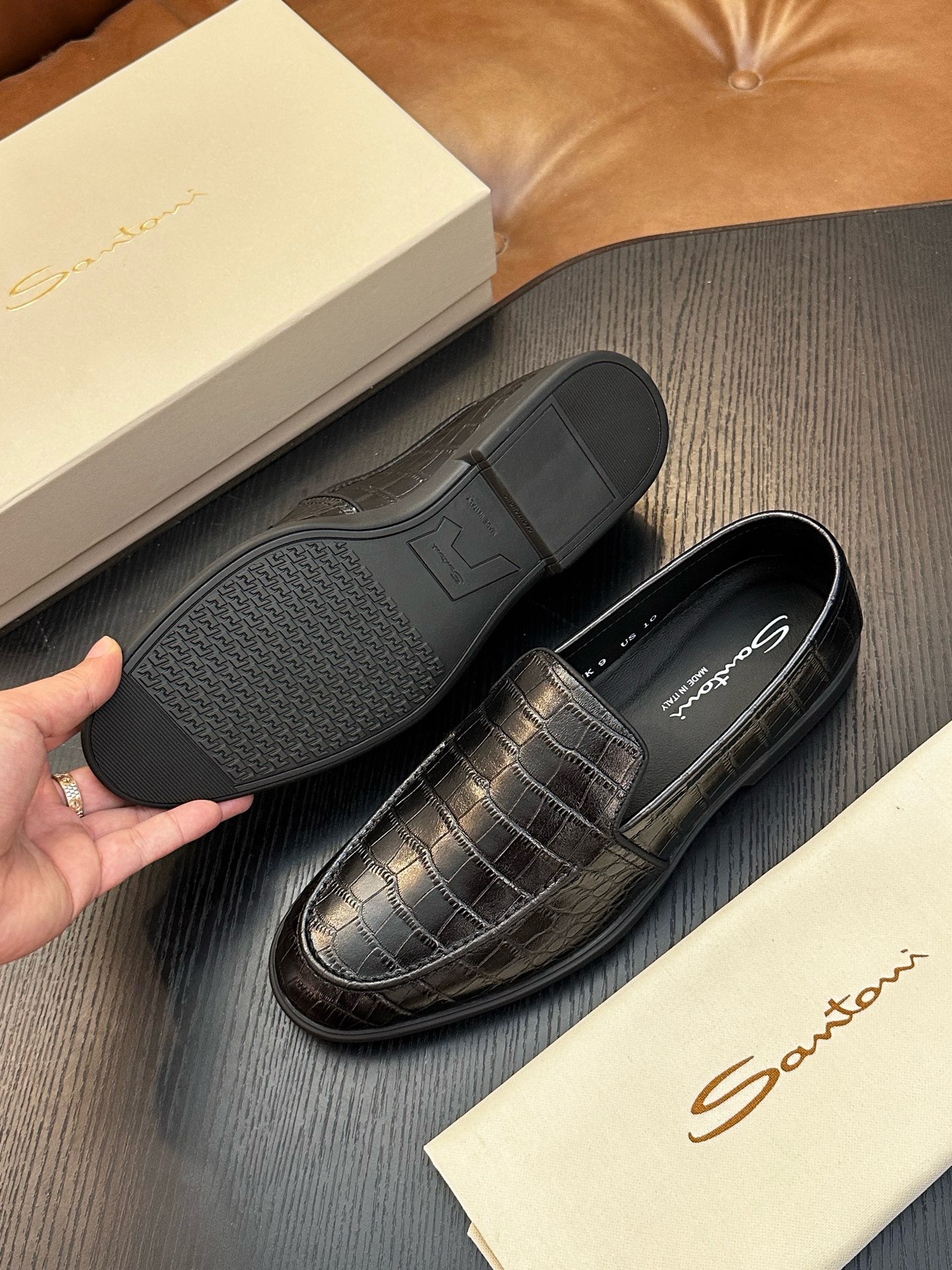 Лоферы мужские в стиле Santoni с тиснением чёрного цвета