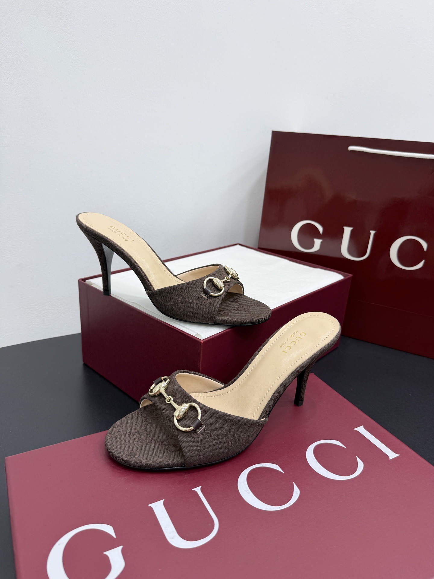 Мюли женские в стиле Gucci Horsebit коричневого цвета