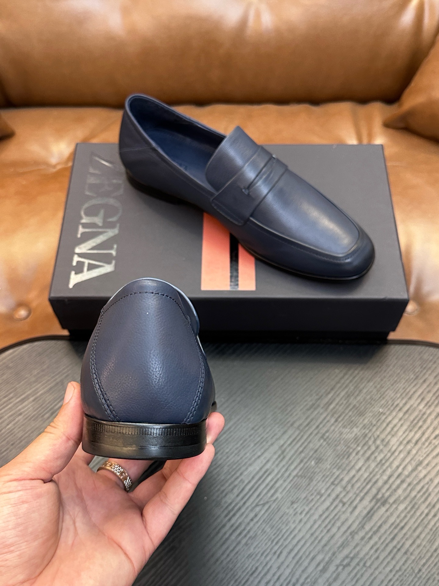 Лоферы мужские в стиле Zegna из натуральной кожи синего цвета
