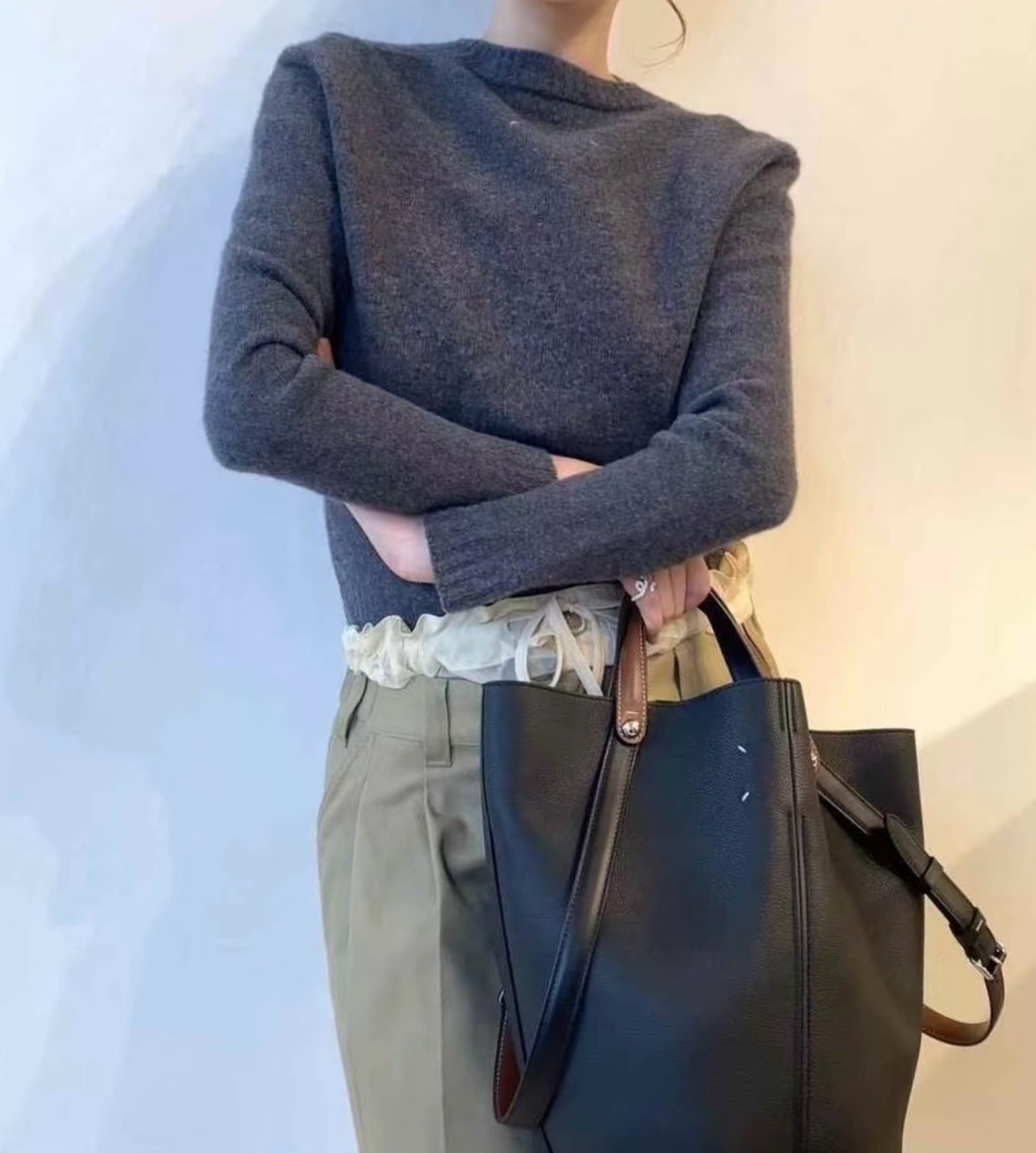 Сумка женская Maison Margiela Dress-Age 42 чёрного цвета