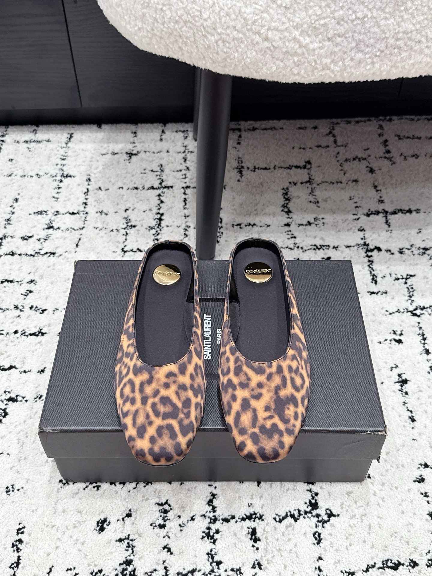 Мюли женские Saint Laurent леопардового цвета