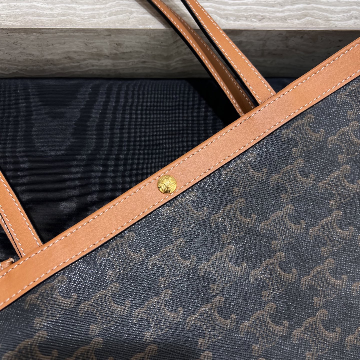 Сумка-шоппер женская в стиле Celine Flat Shopper Triomphe