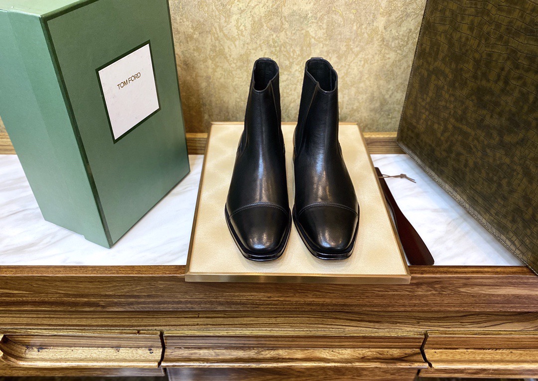 Ботинки мужские в стиле Tom Ford челси из натуральной кожи черного цвета