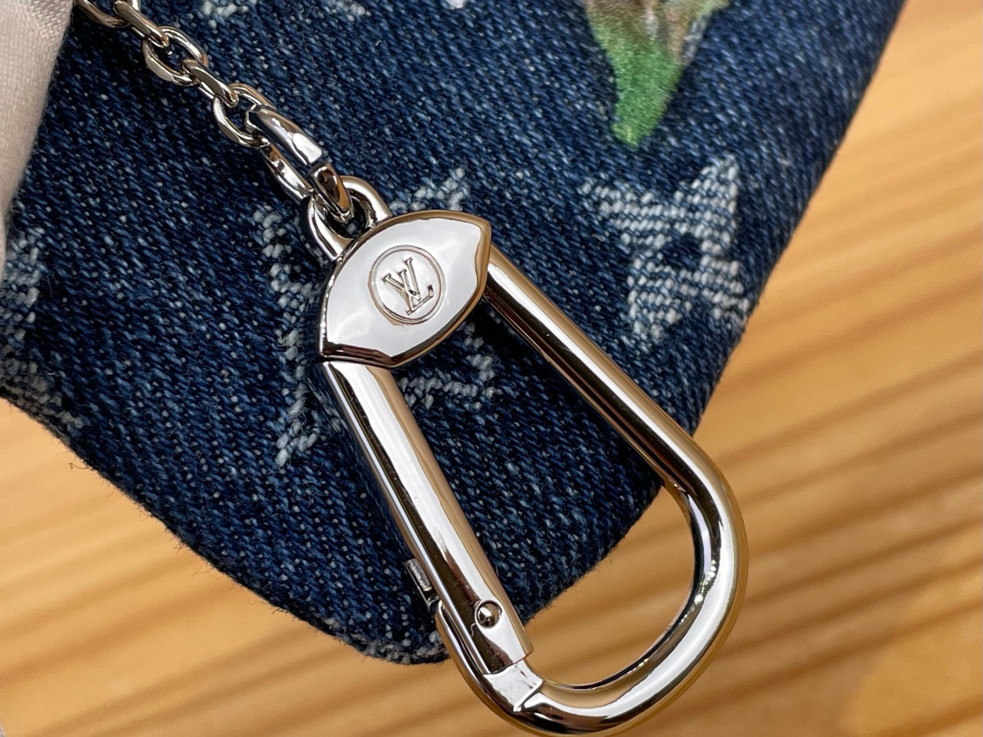 Ключница женская Louis Vuitton Pochette Clés XS синего цвета