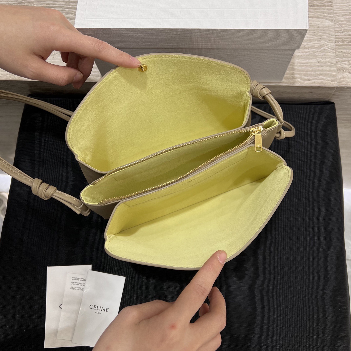 Сумка женская в стиле Celine Trio Flap бежевого цвета