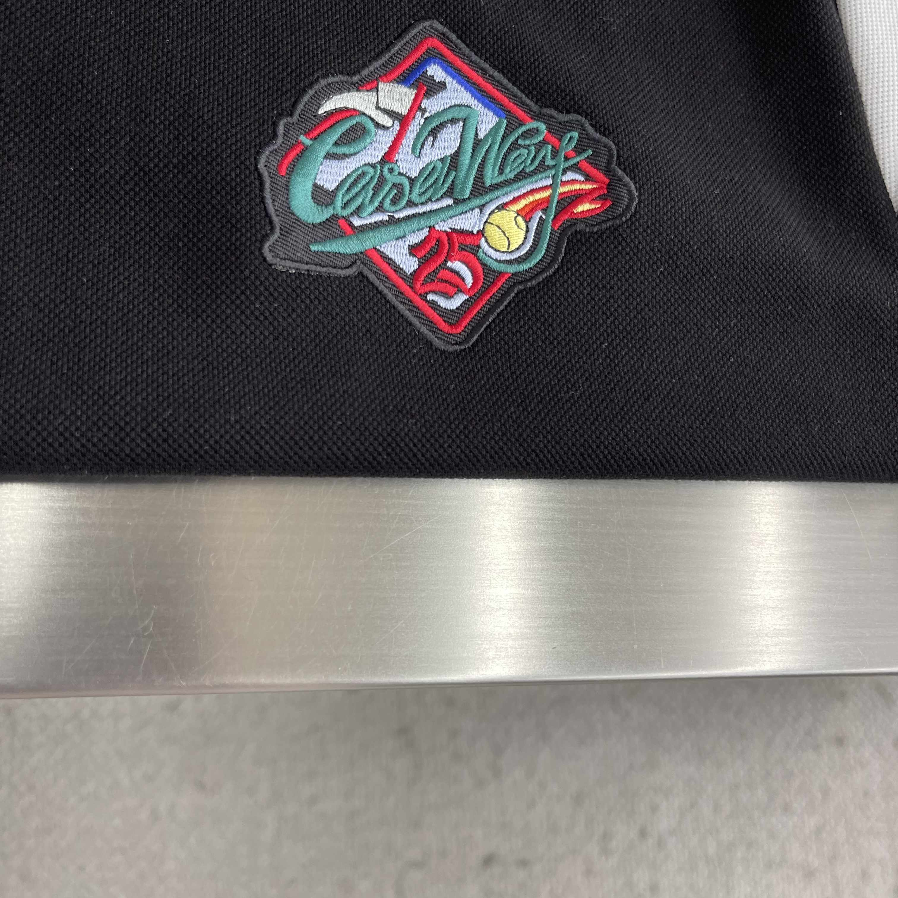 Поло мужское в стиле Casablanca из хлопка чёрного цвета с вышивкой и молнией