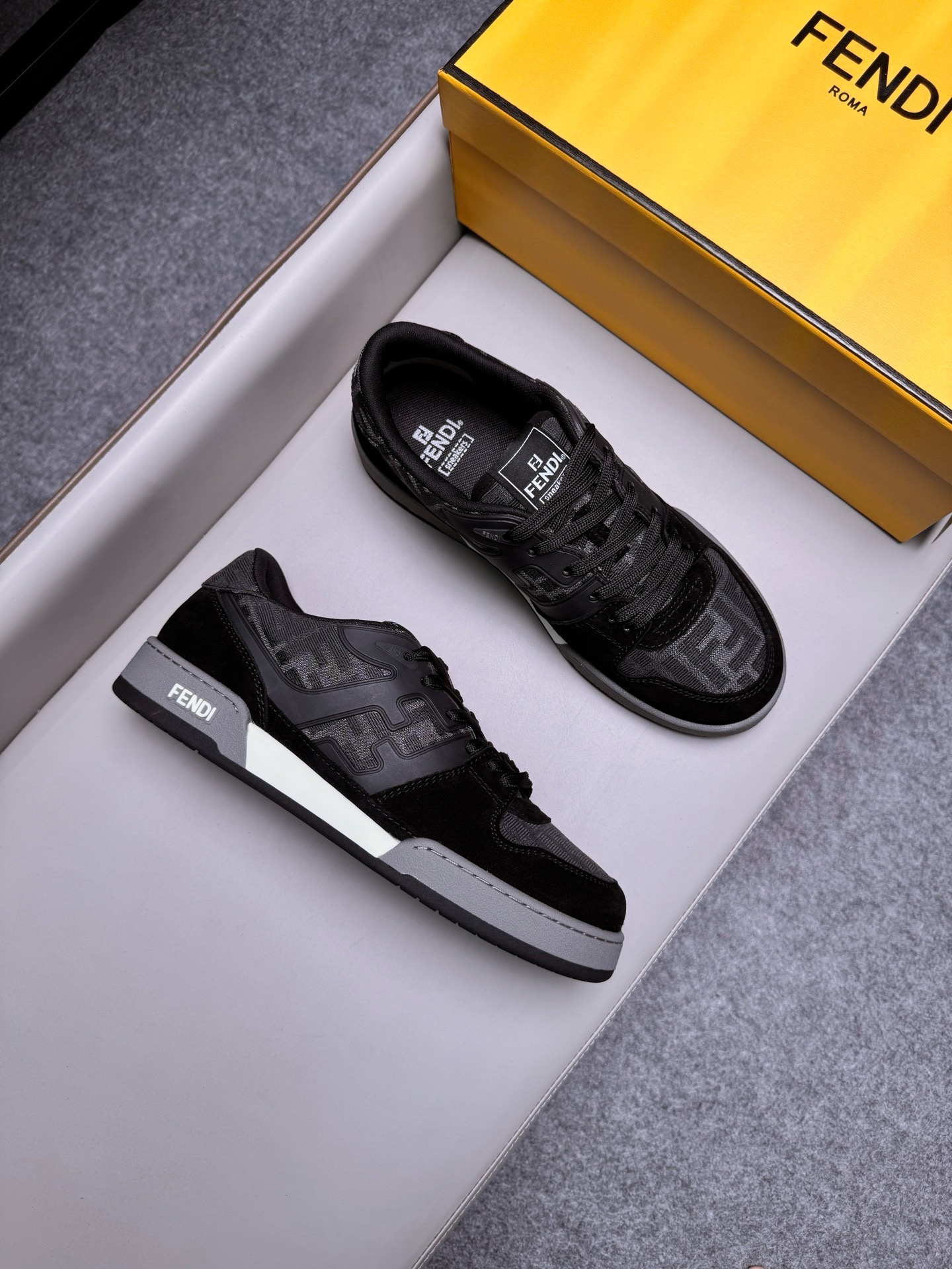 Кроссовки мужские в стиле Fendi Match чёрного цвета