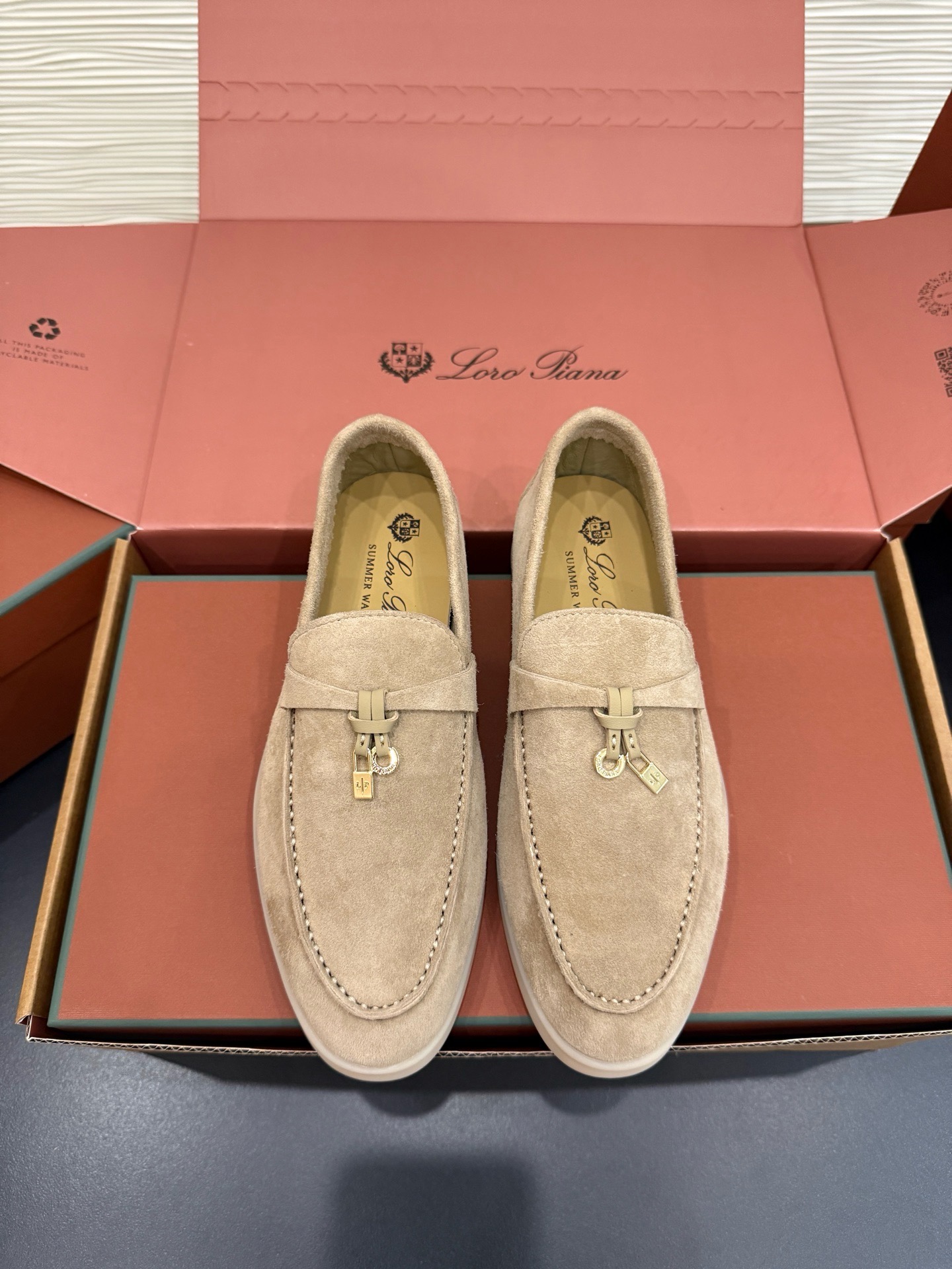 Лоферы Loro Piana Summer Charms Walk бежевого цвета