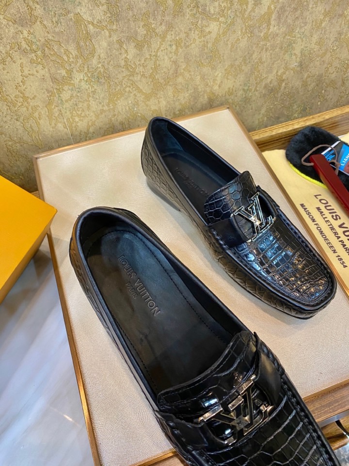 Лоферы мужские в стиле Louis Vuitton чёрного цвета