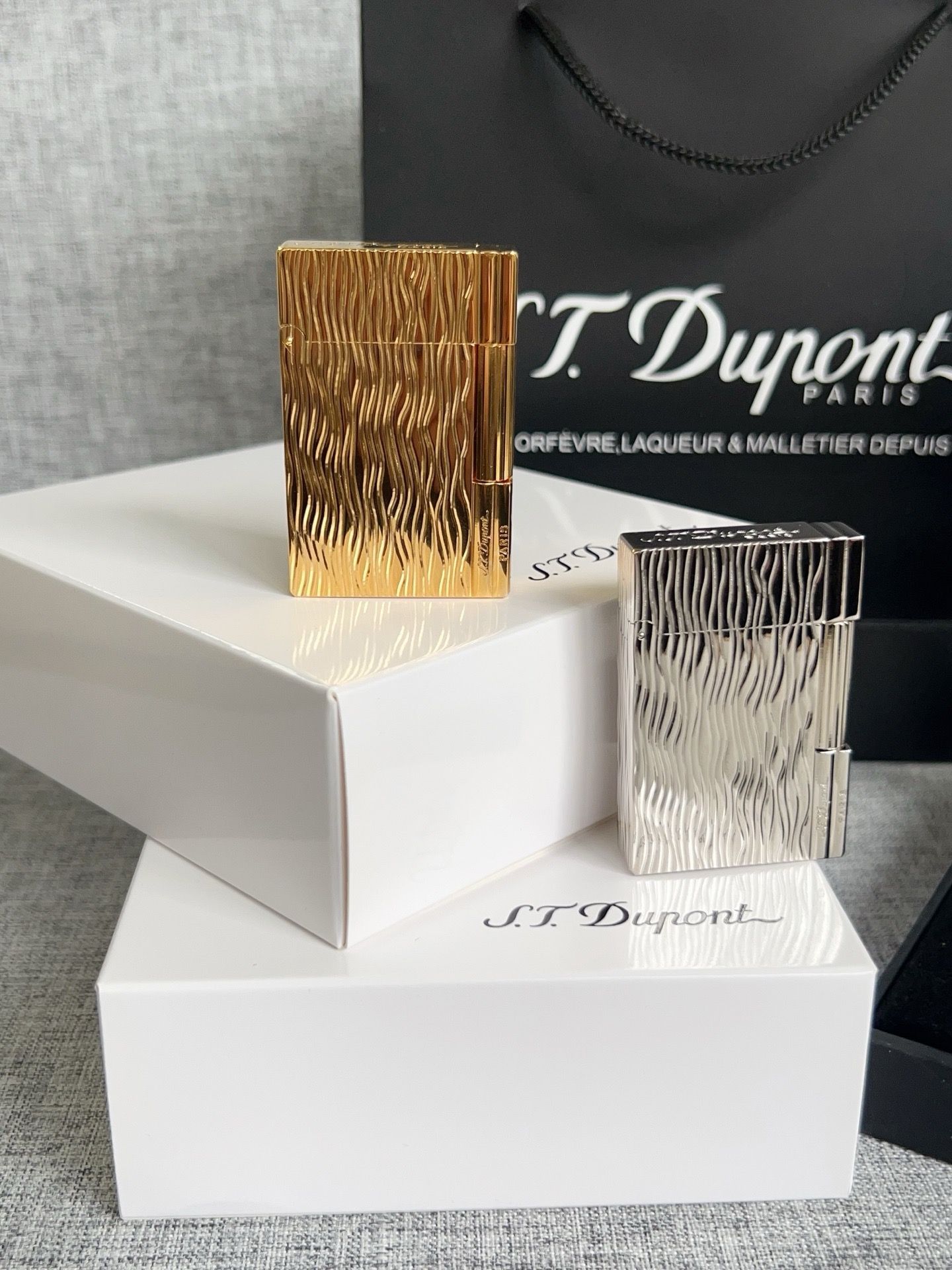 Зажигалка в стиле S.T. Dupont Ligne 2