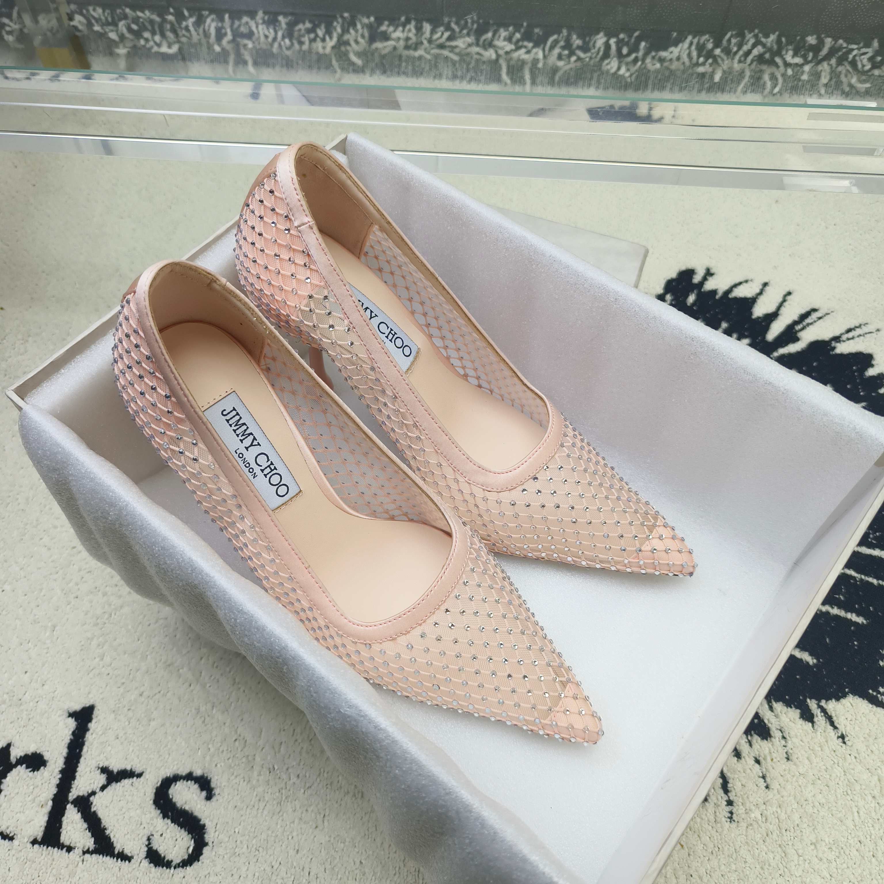 Туфли женские в стиле Jimmy Choo из текстиля с кристаллами розового цвета