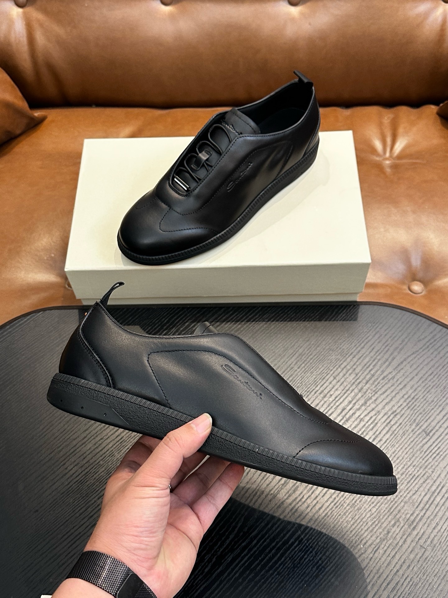 Кеды мужские в стиле Santoni из натуральной кожи черного цвета