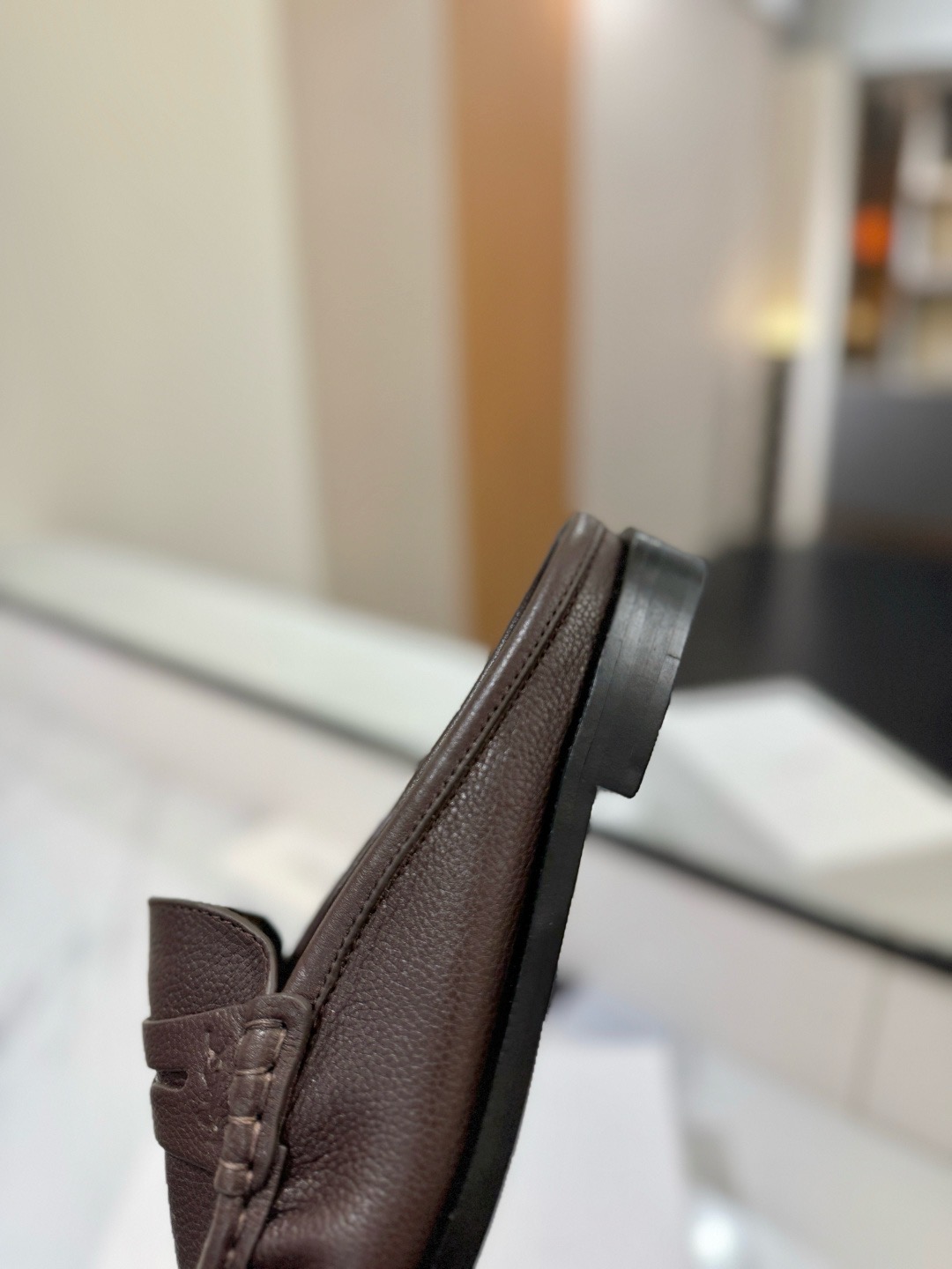 Лоферы-мюли Saint Laurent Le Loafer шоколадного цвета