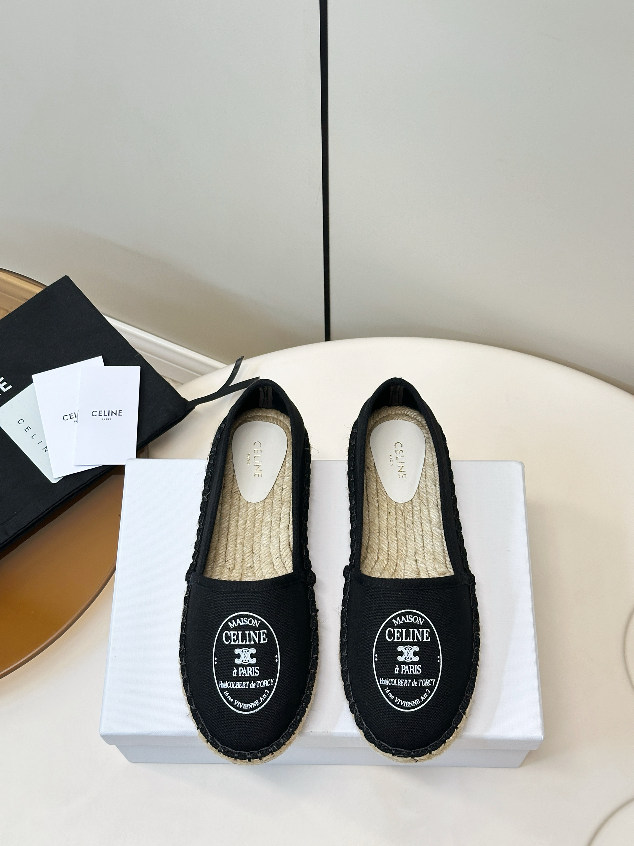 Эспадрильи женские Celine Maison Celine чёрного цвета