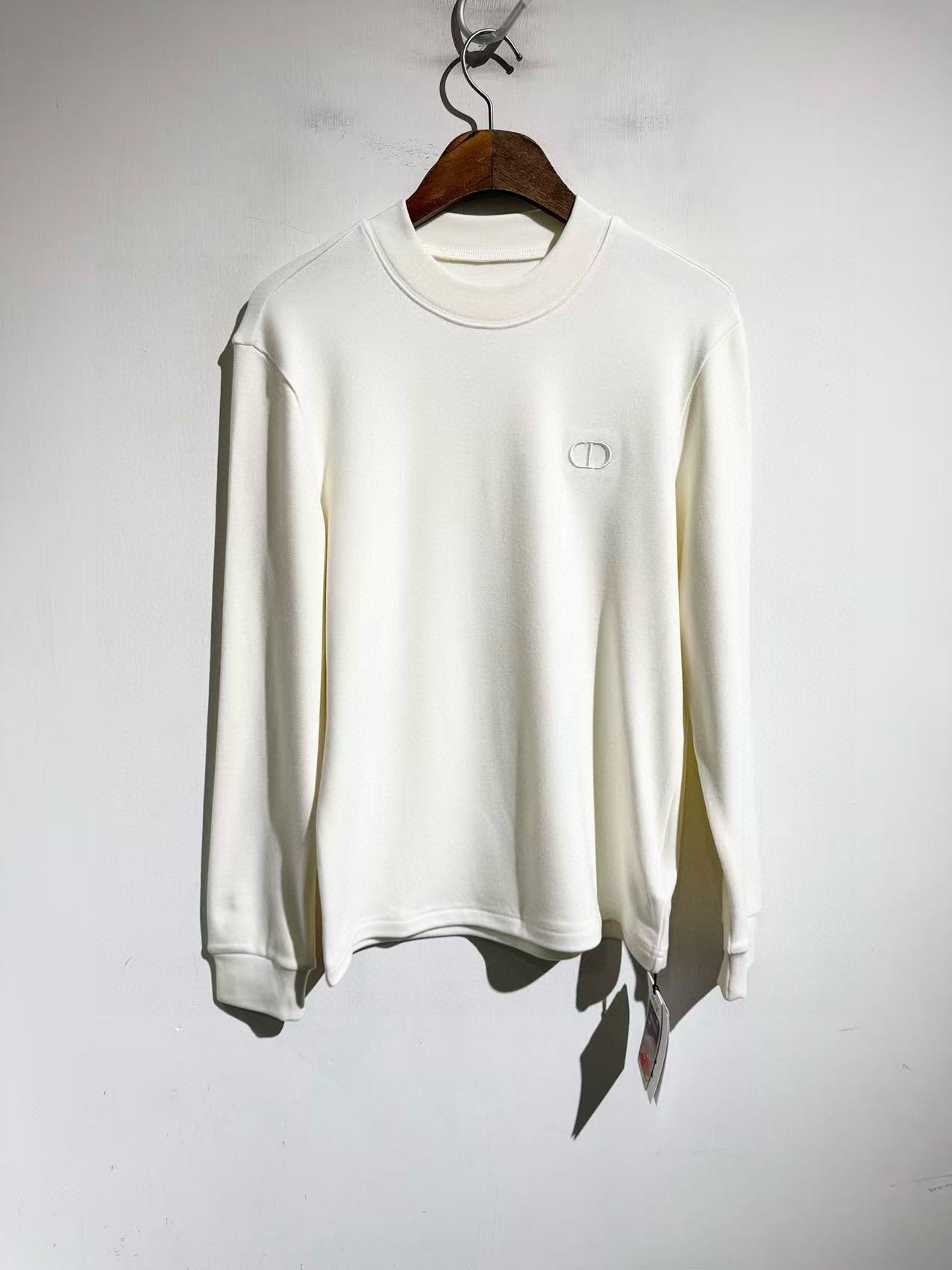 Лонгслив мужской в стиле Dior из смесового хлопка белого цвета с утепляющей основой