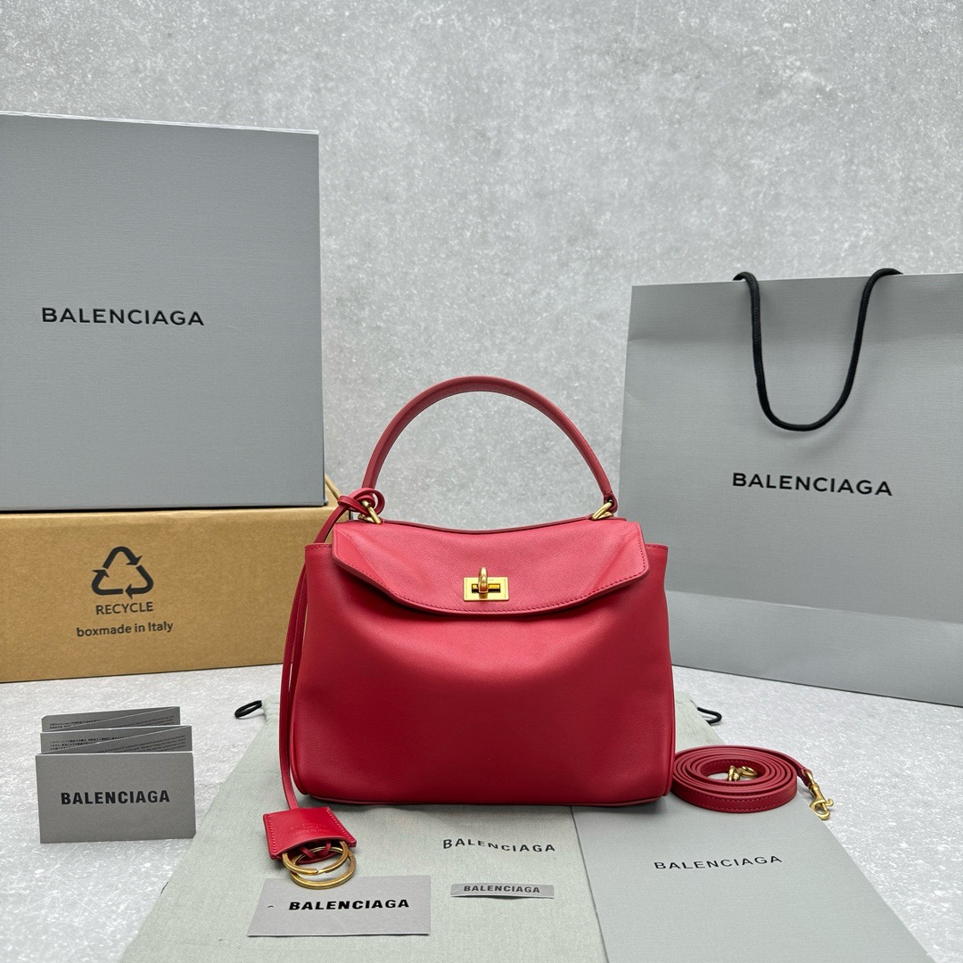 Сумка женская в стиле Balenciaga Rodeo красного цвета