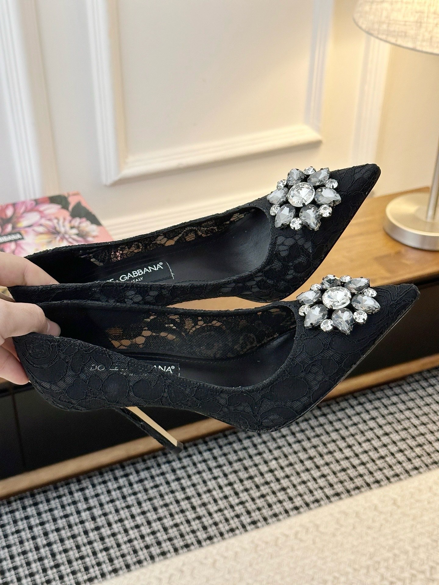 Туфли женские в стиле Dolce&Gabbana чёрного цвета