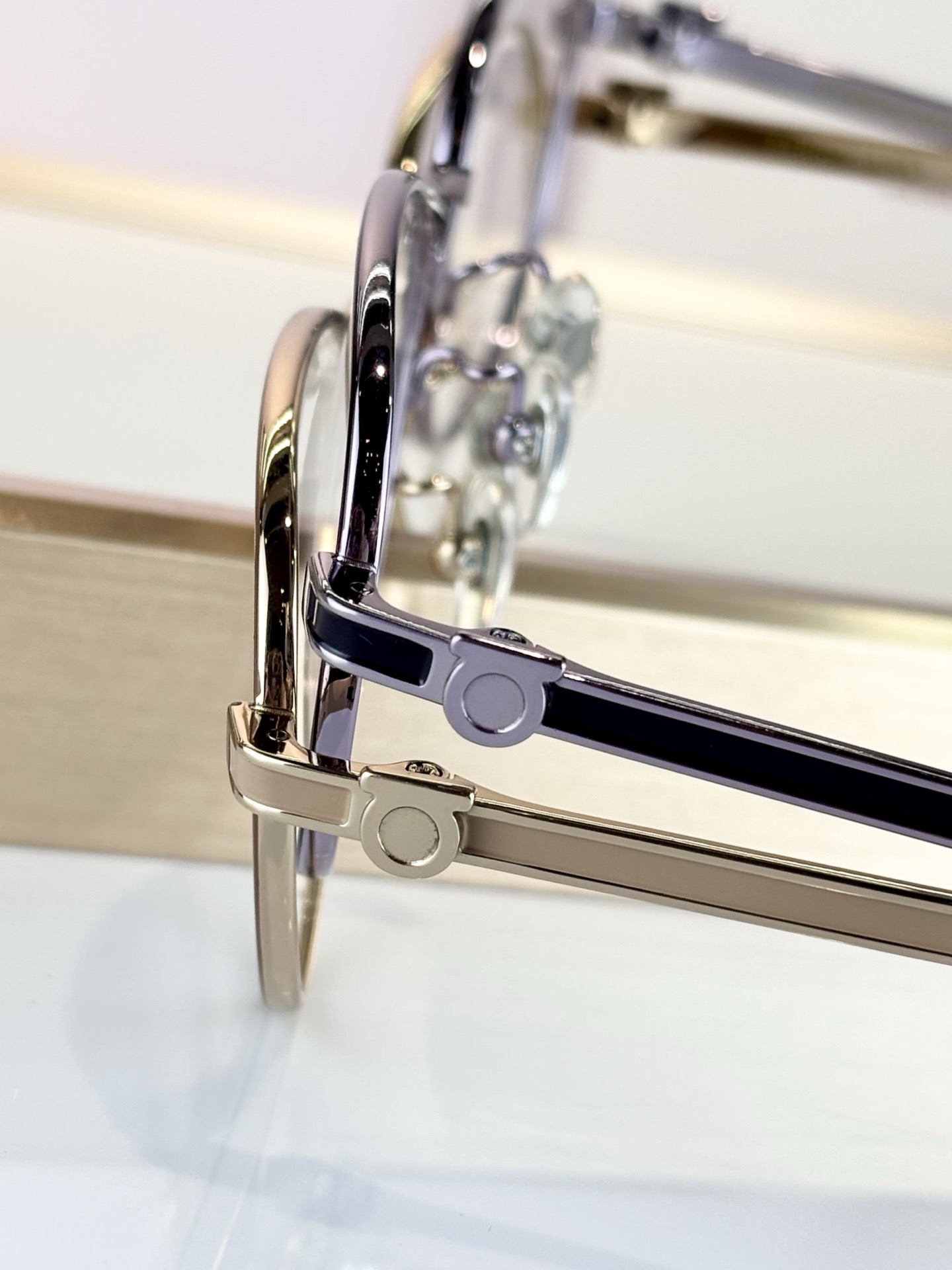 Очки унисекс в стиле Salvatore Ferragamo