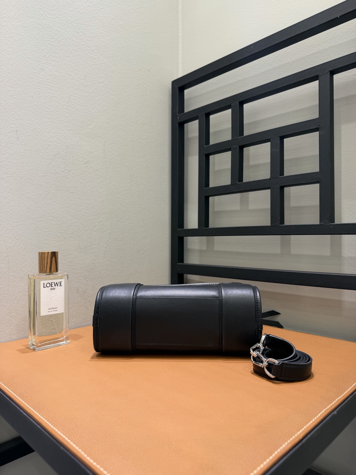 Сумка женская в стиле Loewe Amazona 180 чёрного цвета