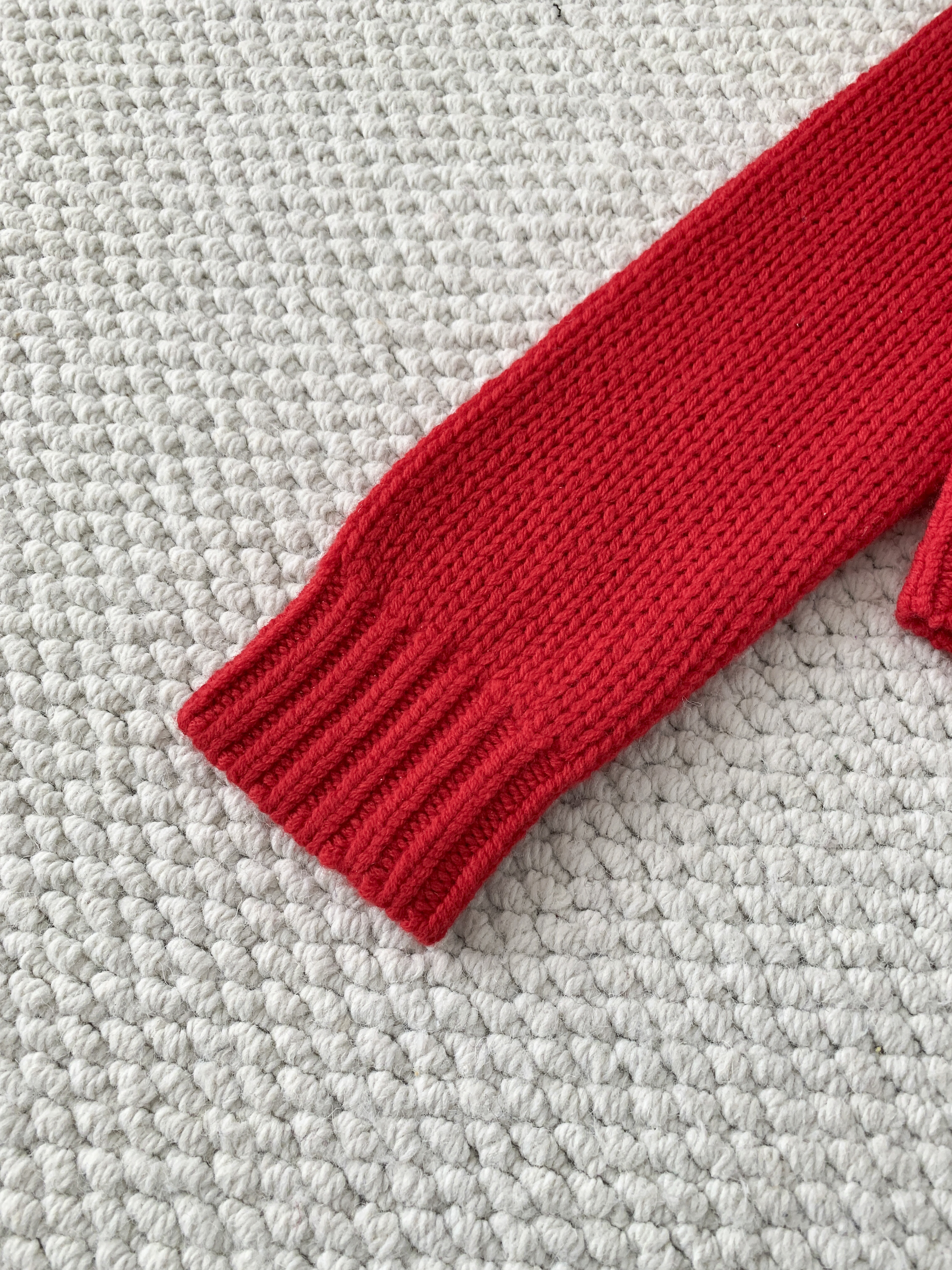 Кардиган женский в стиле Celine V-neck из шерсти красного цвета