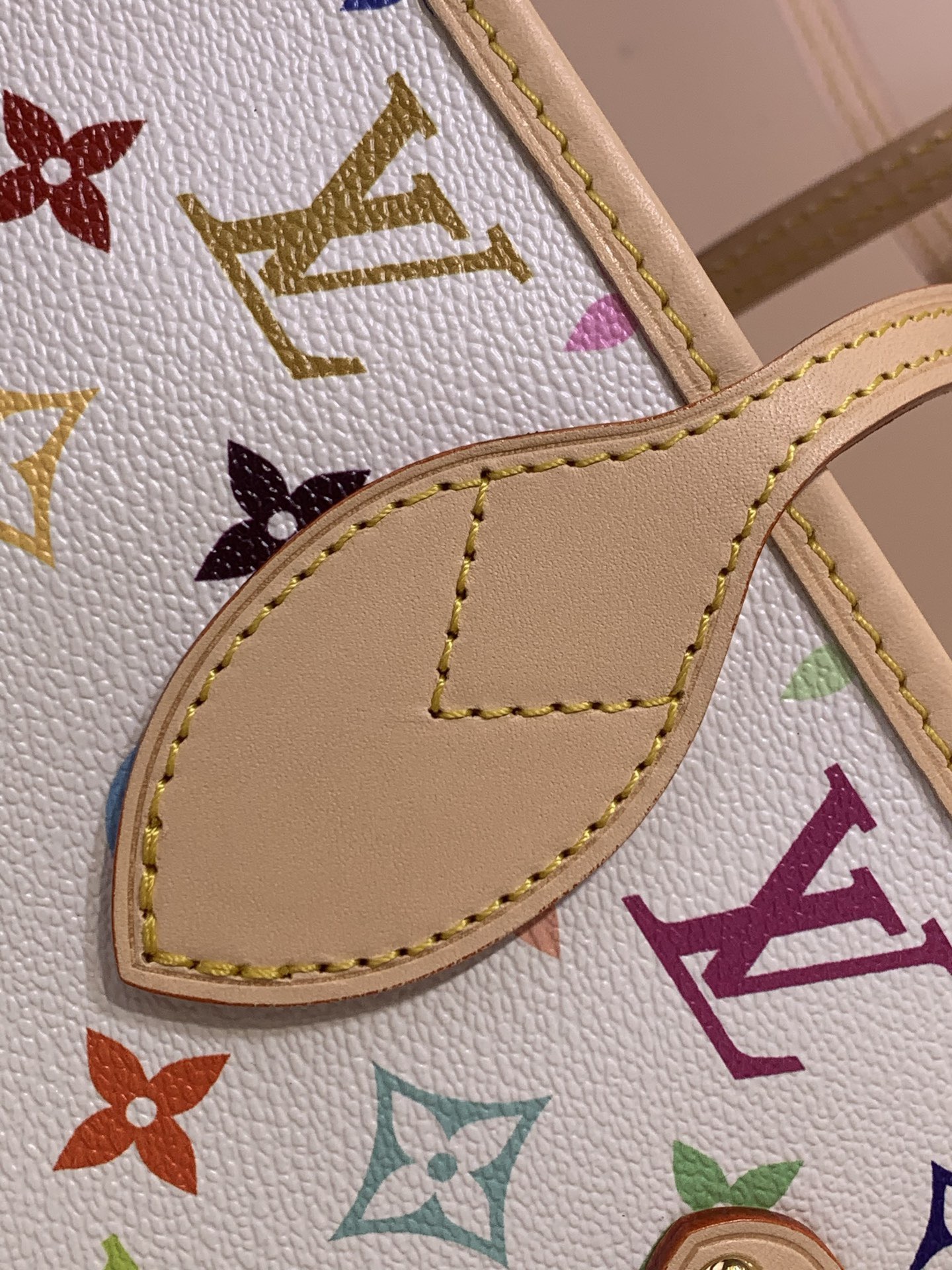 Сумка-переноска унисекс для животных в стиле Louis Vuitton Neverwoof Multicolor