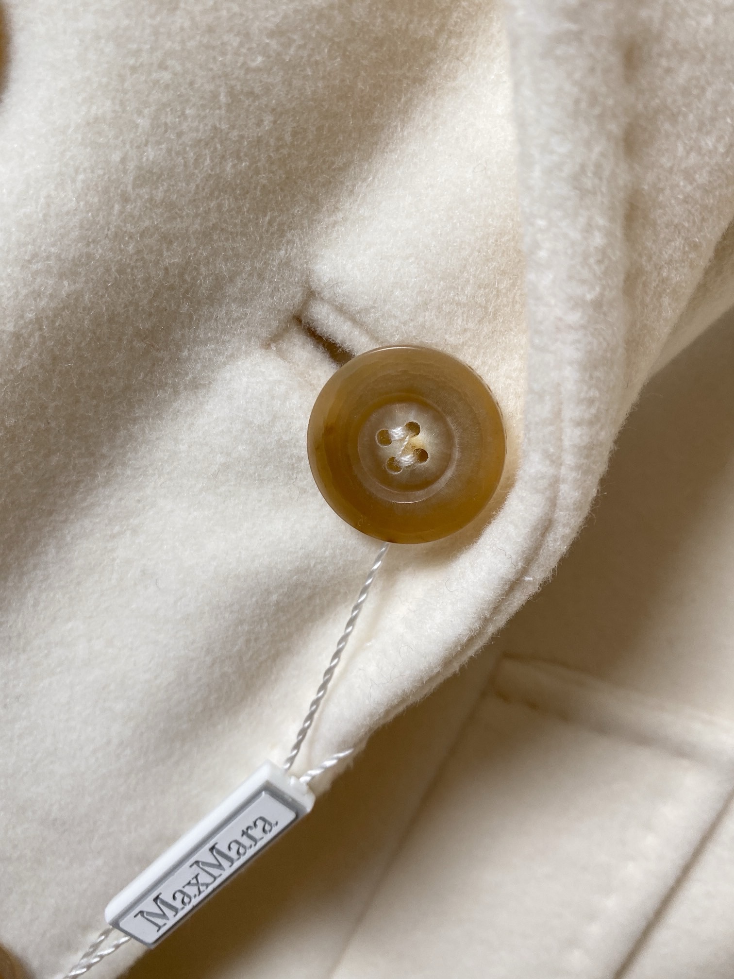 Пальто женское в стиле Max Mara Anne-Marie Beretta молочно-белого цвета