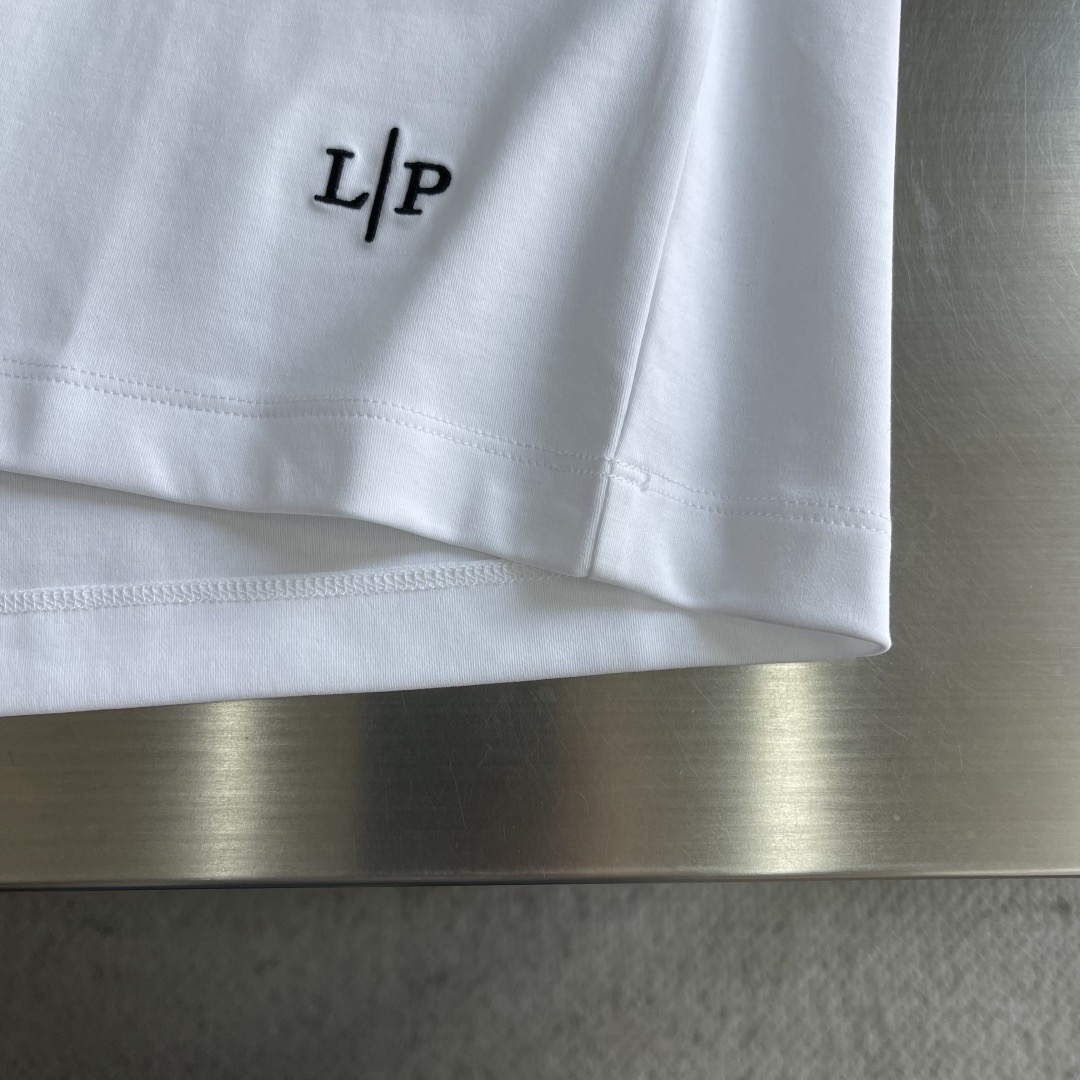 Футболка мужская в стиле Loro Piana  с логотипом белого цвета