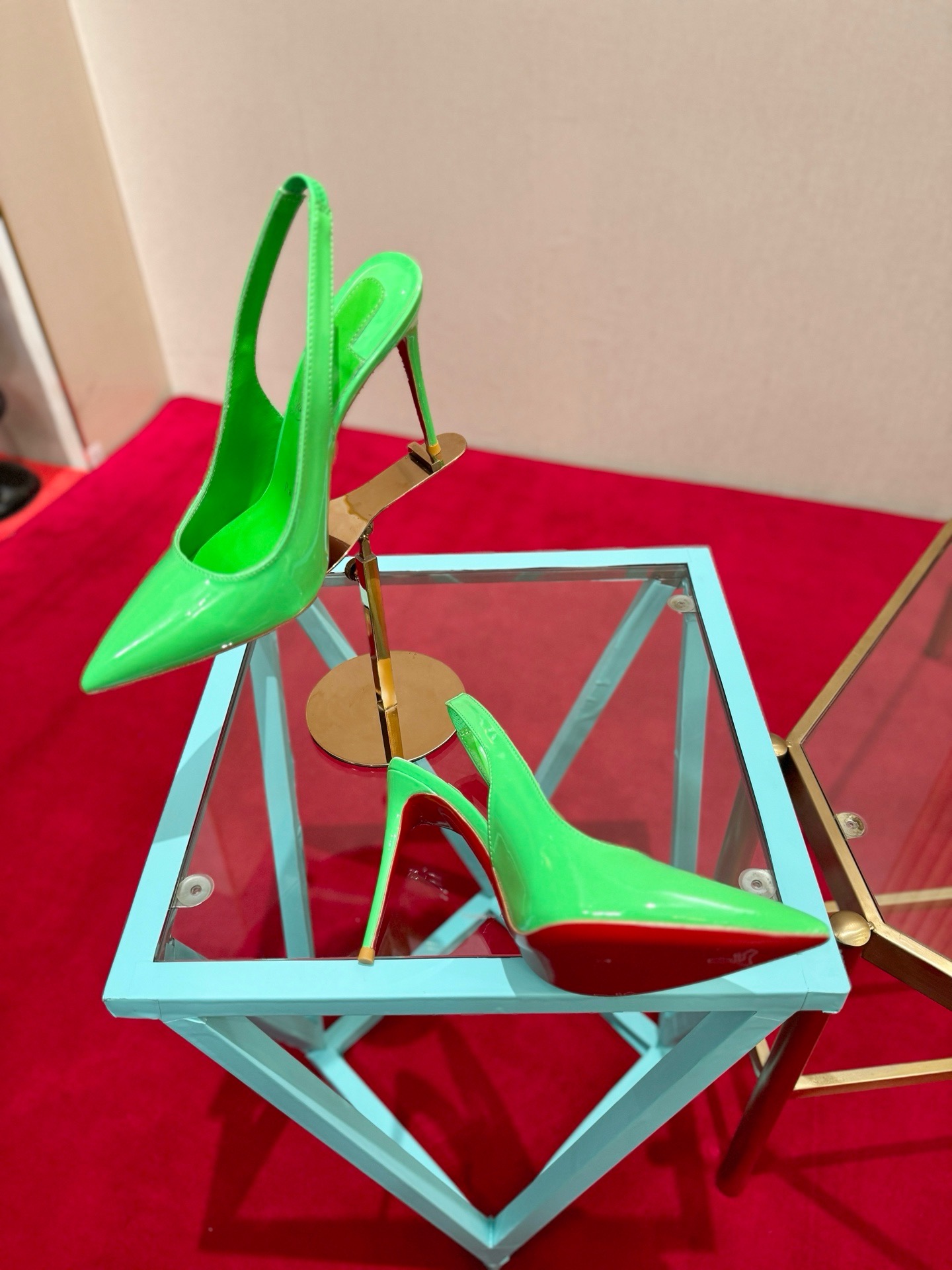 Туфли женские Christian Louboutin So Kate зелёного цвета